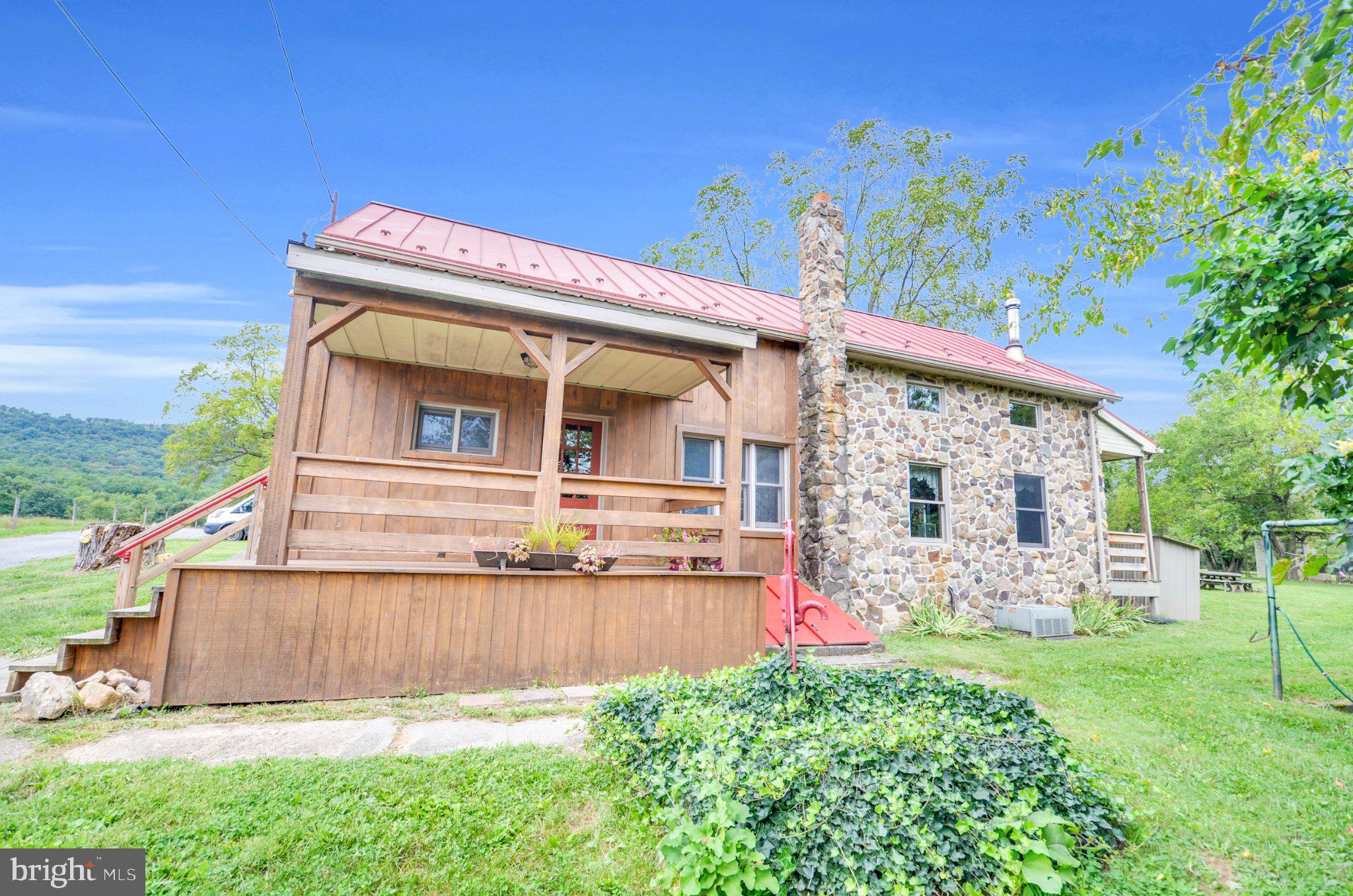 3390 MOUNTAIN ROAD
