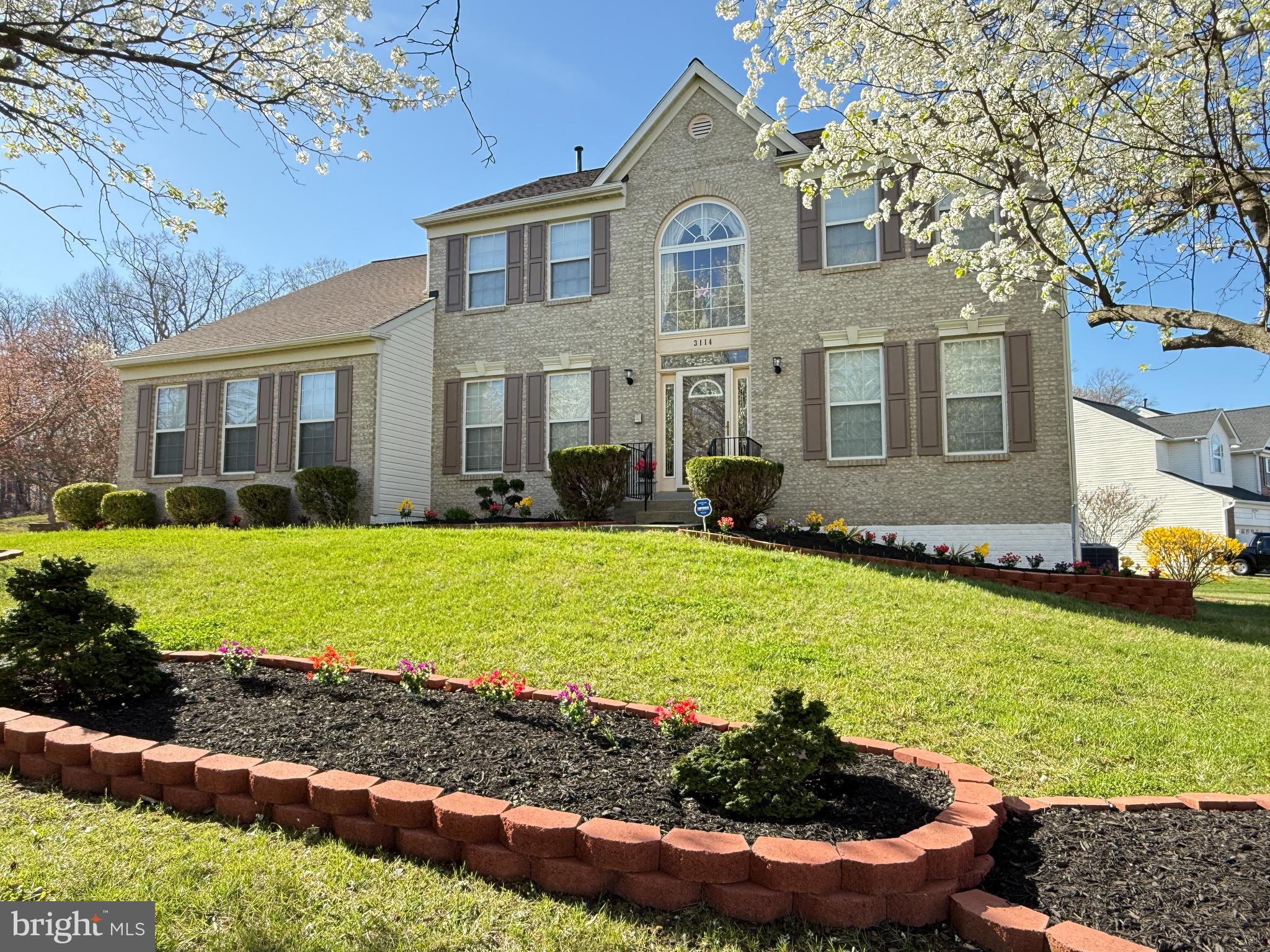 HILLANTRAE - Residential