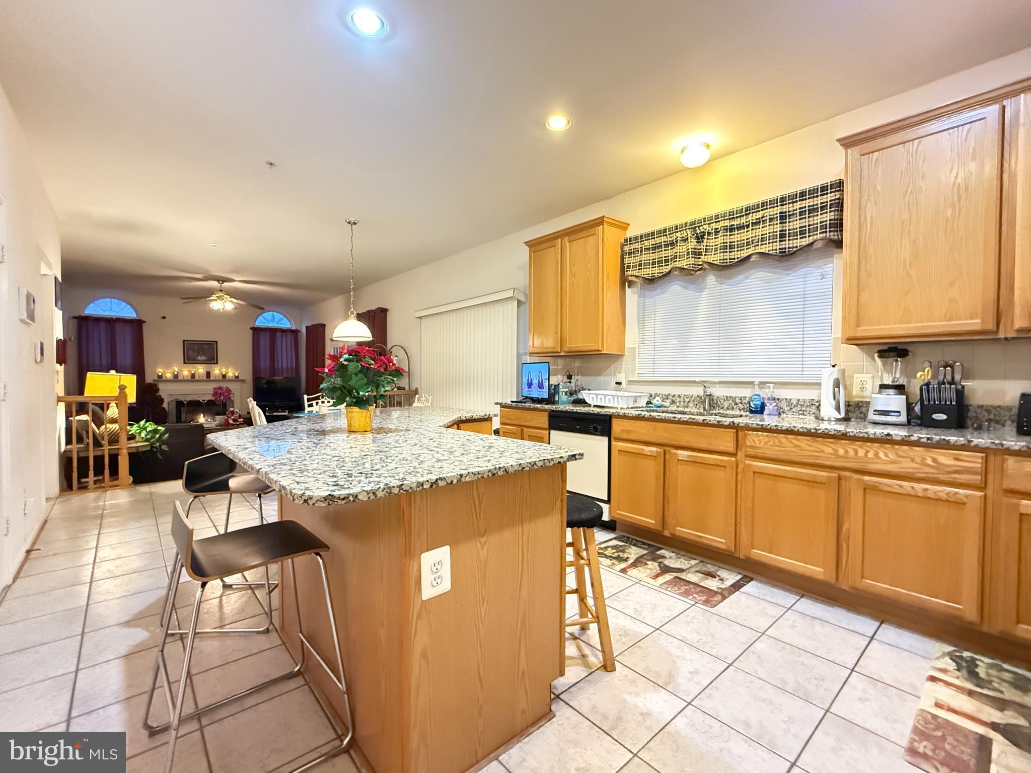 HILLANTRAE - Residential