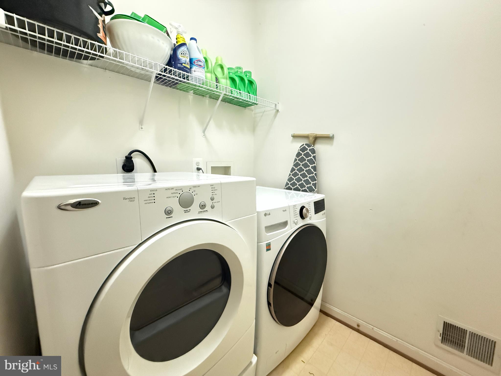 HILLANTRAE - Residential