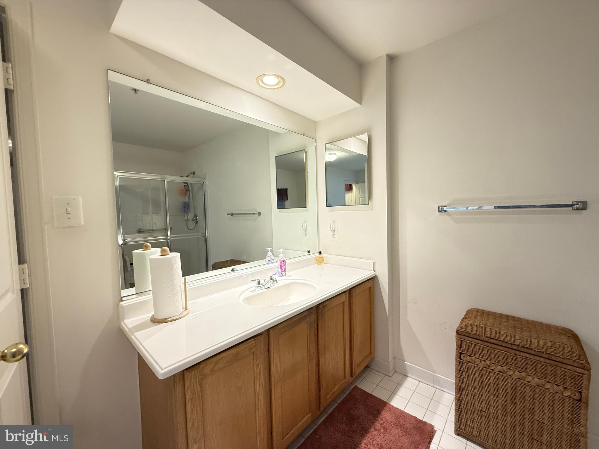 HILLANTRAE - Residential