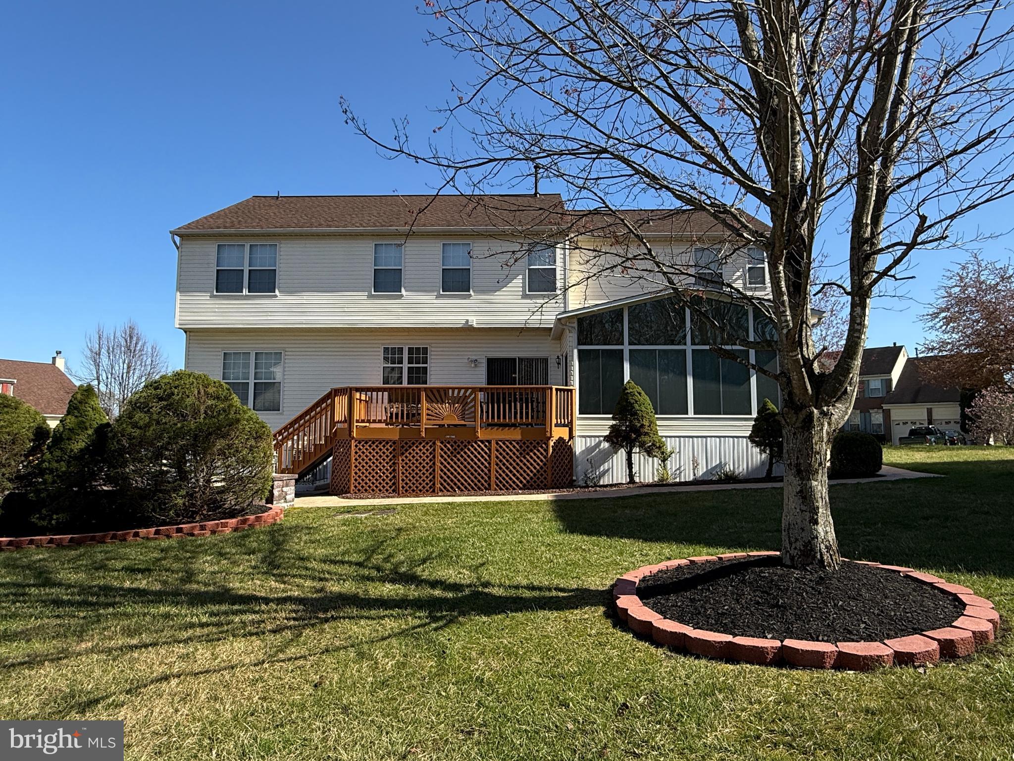 HILLANTRAE - Residential