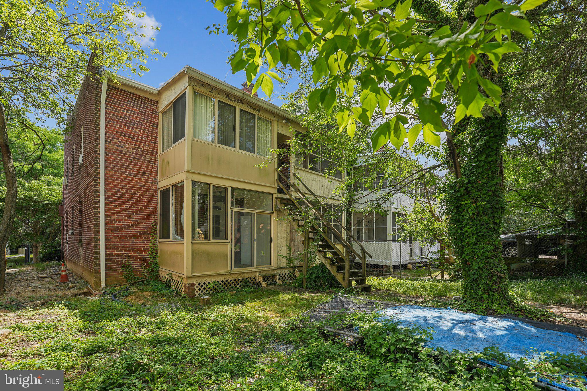 GLOVER PARK - Residential Income