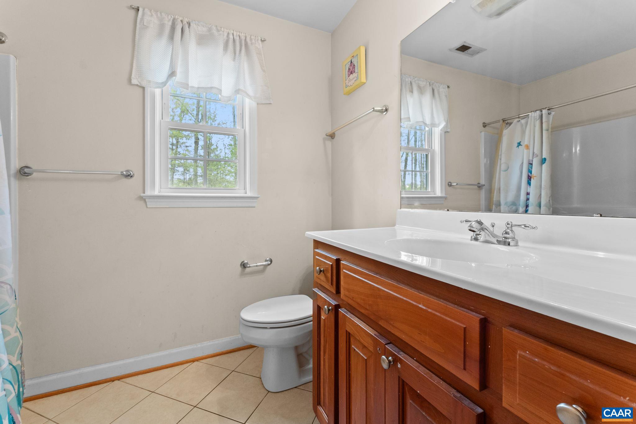 LAKE MONTICELLO - Residential