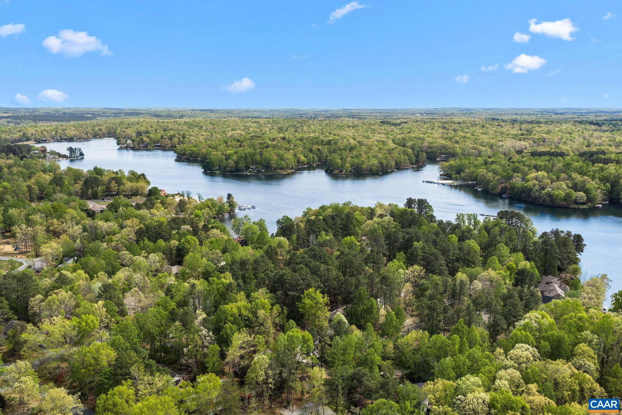 LAKE MONTICELLO - Residential