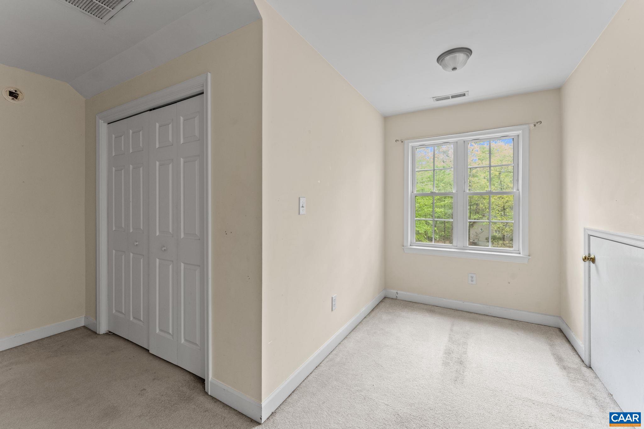 LAKE MONTICELLO - Residential