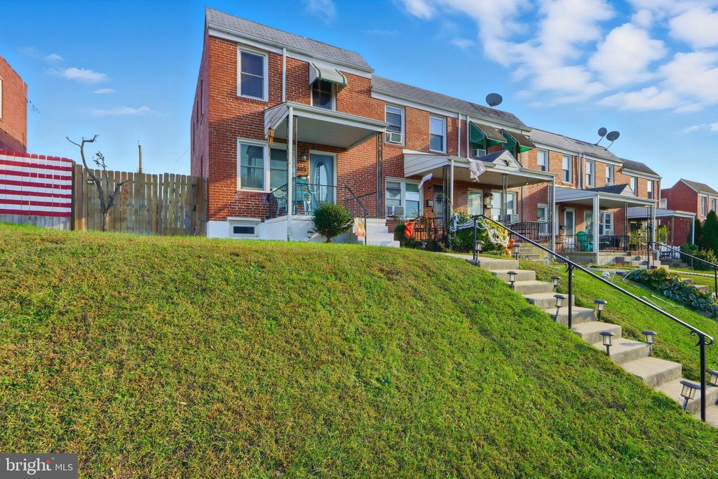 Photo of 3651 Mactavish Avenue, BALTIMORE, MD 21229 (MLS # MDBA2187084)