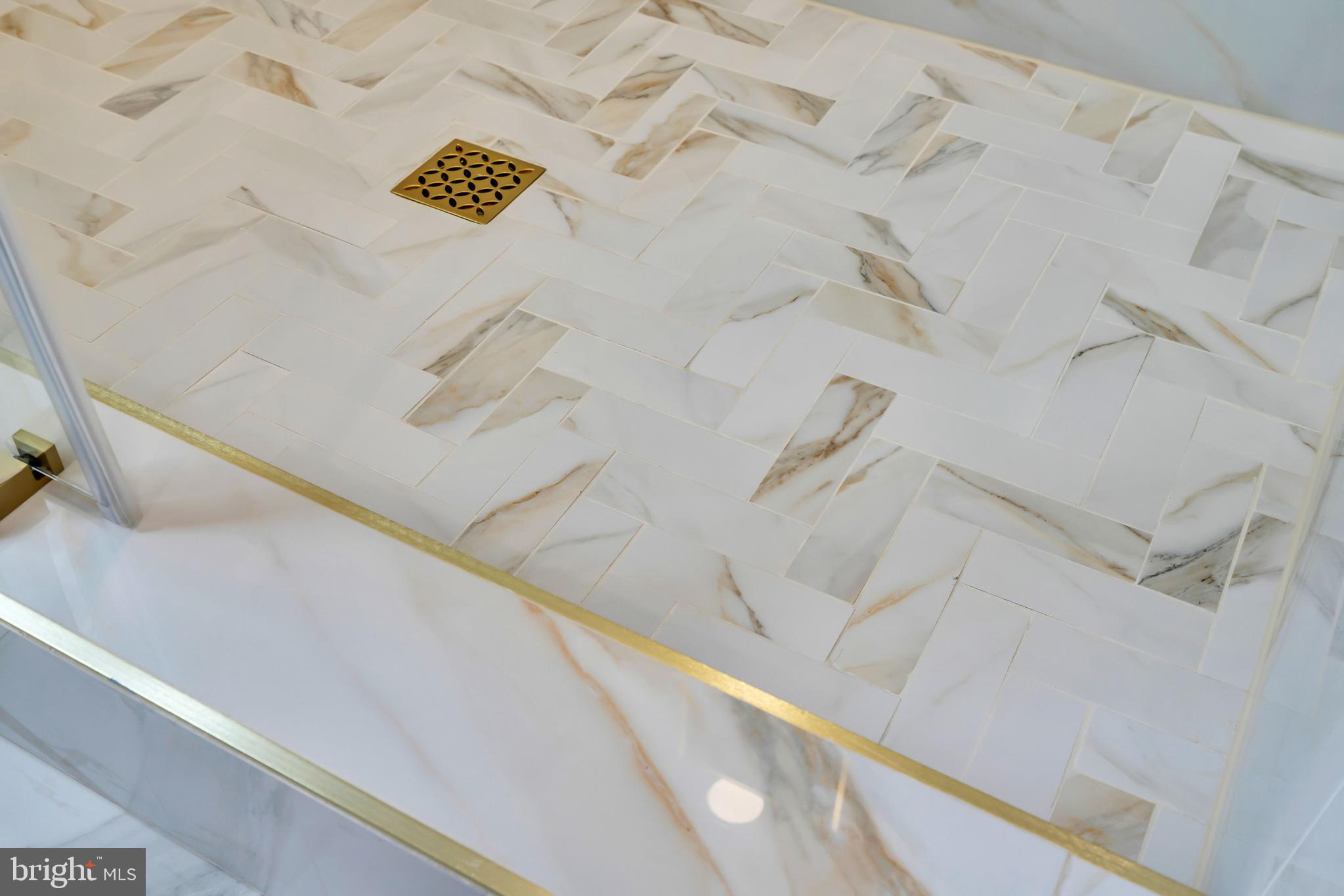 SOVEREIGN ESTATES - Residential