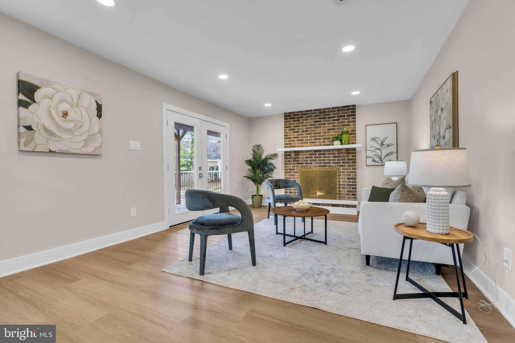 SOVEREIGN ESTATES - Residential