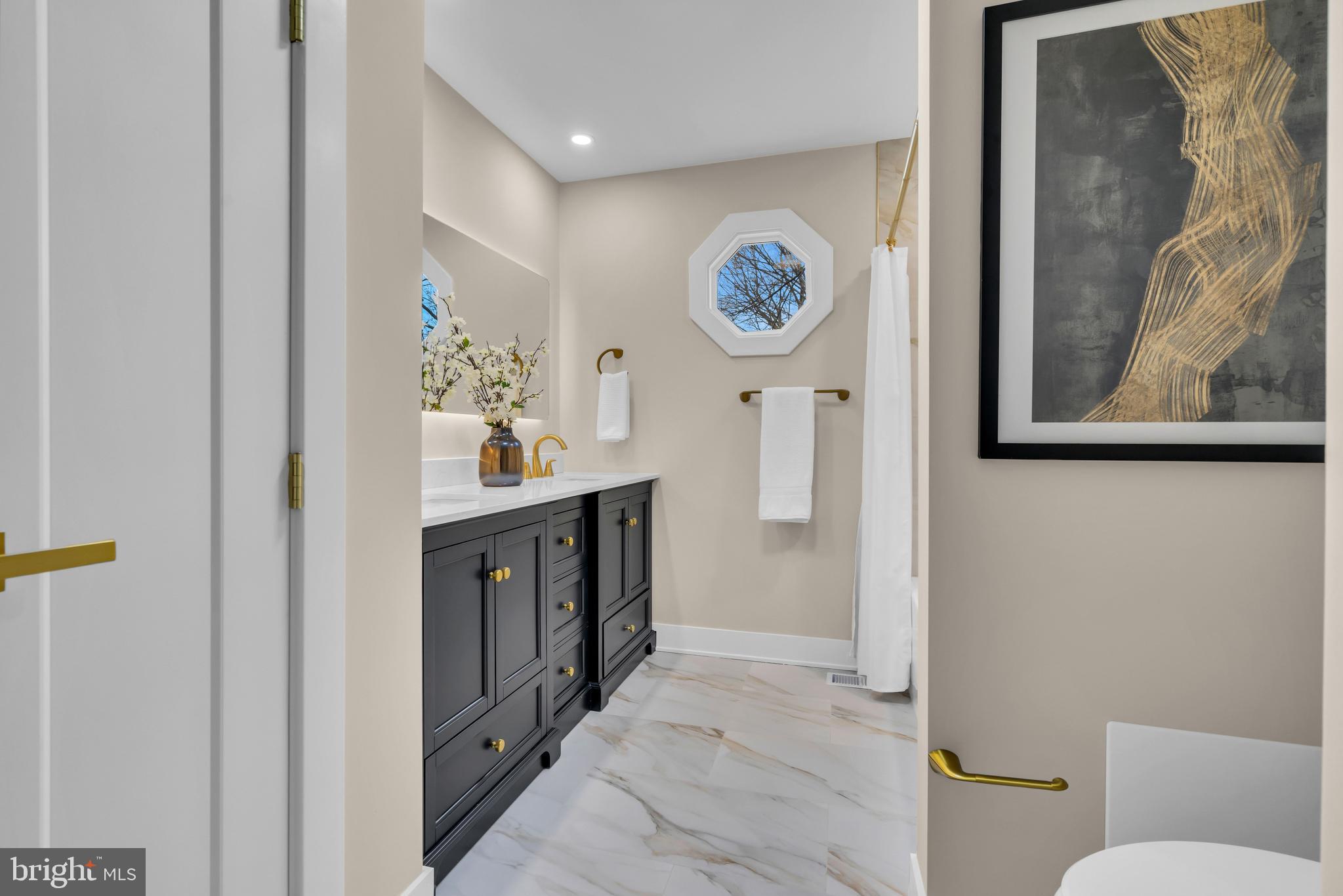 SOVEREIGN ESTATES - Residential