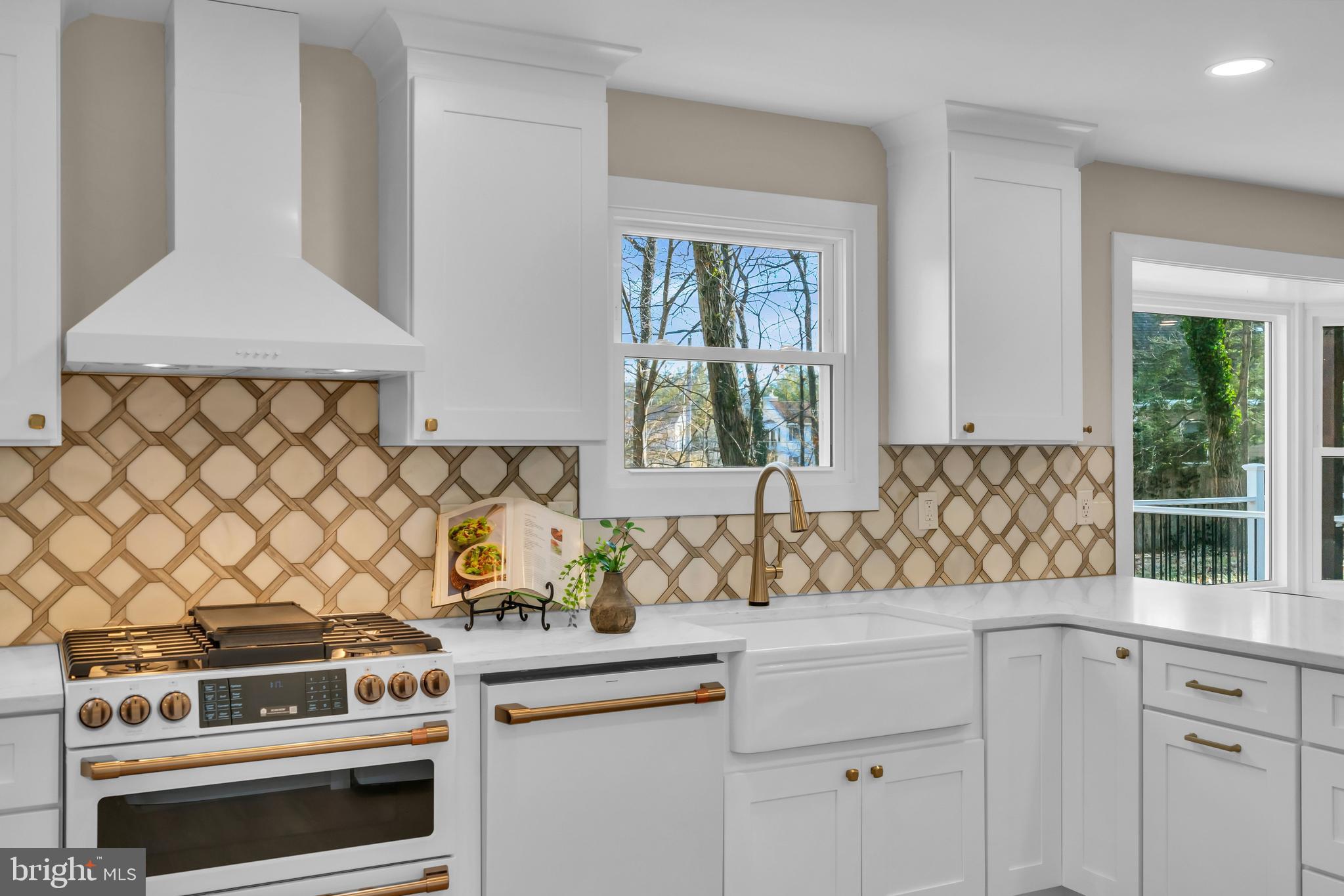 SOVEREIGN ESTATES - Residential