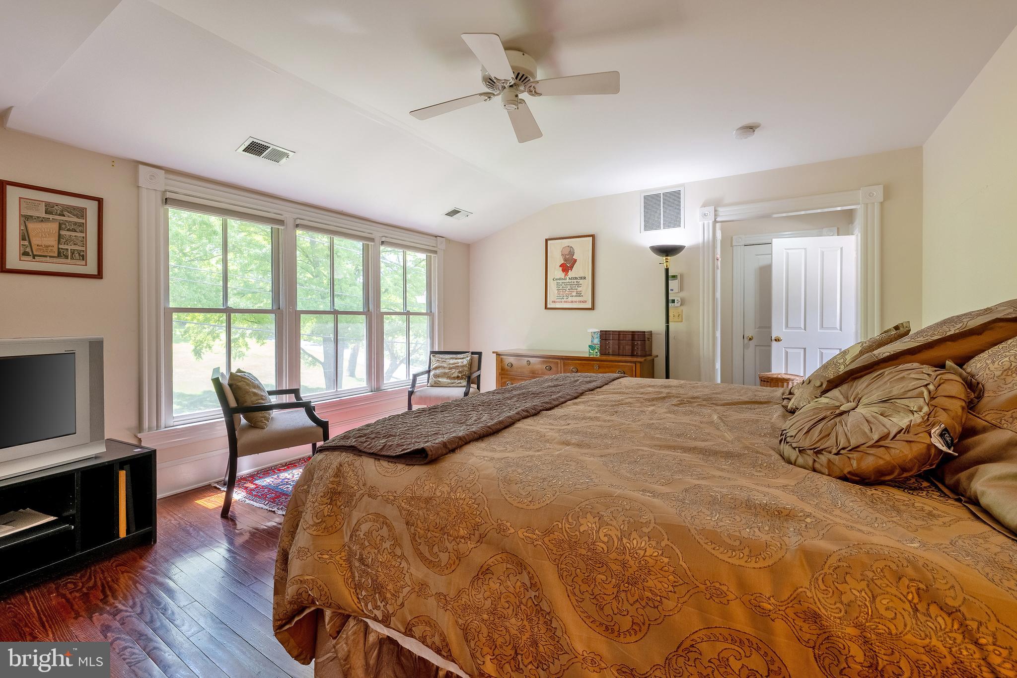 FOREST GLEN - Residential Lease