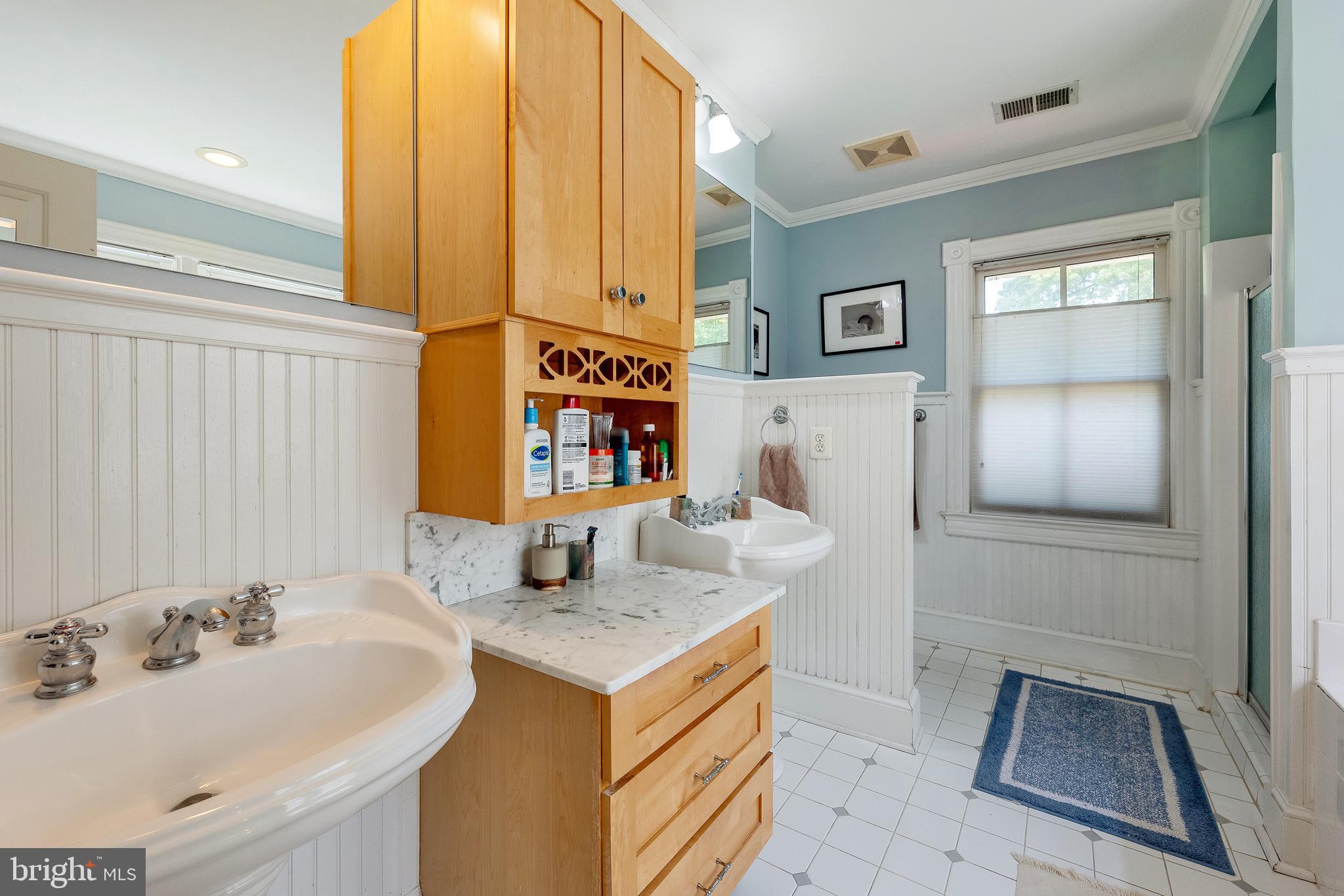 FOREST GLEN - Residential Lease