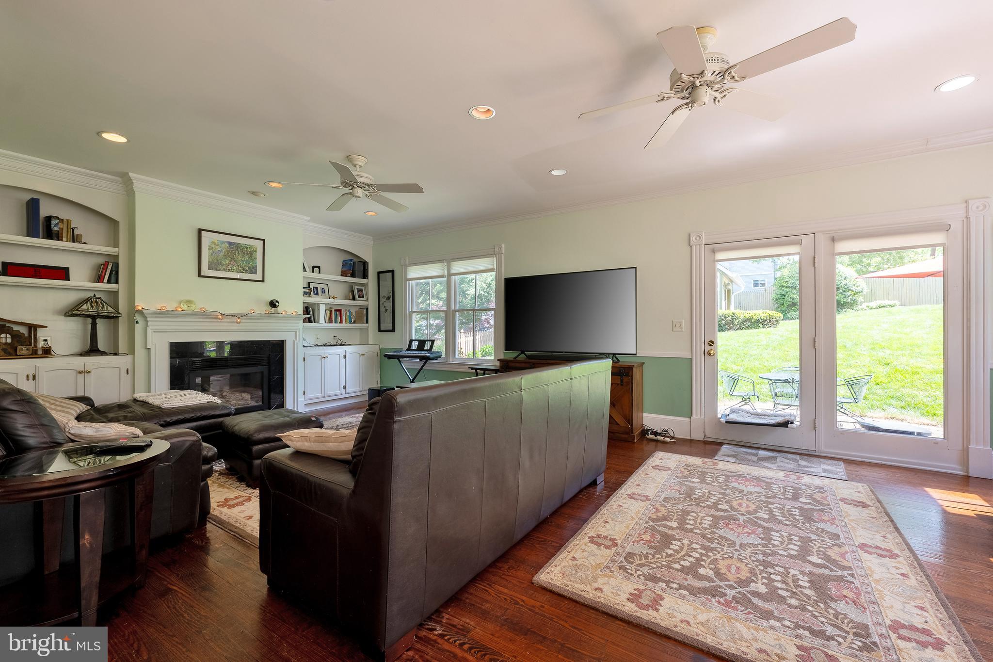 FOREST GLEN - Residential Lease