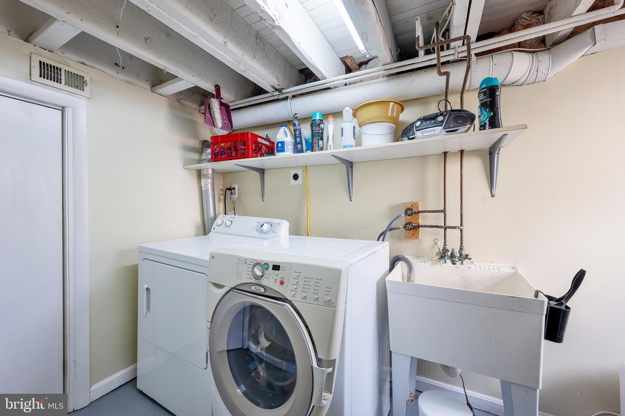 FOREST GLEN - Residential Lease