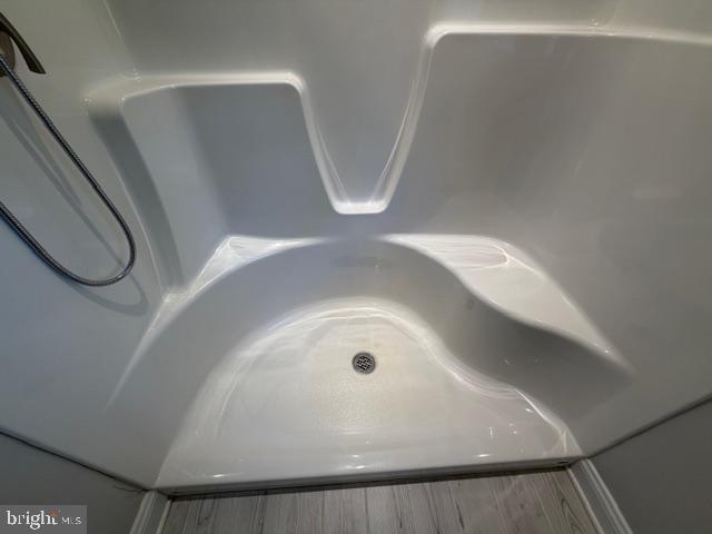 CRUMPTON - Residential