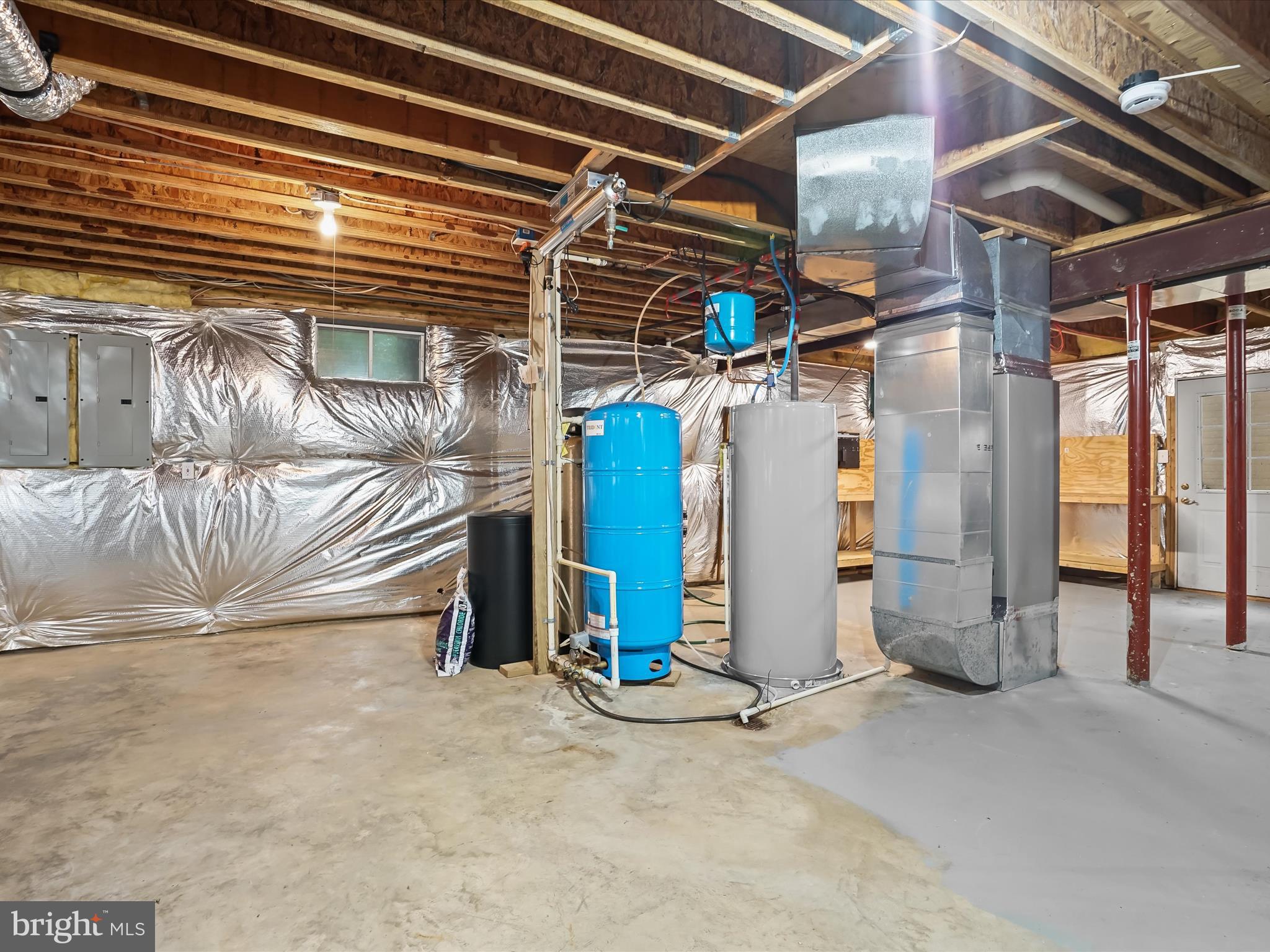 PALISADES POINTE - Residential