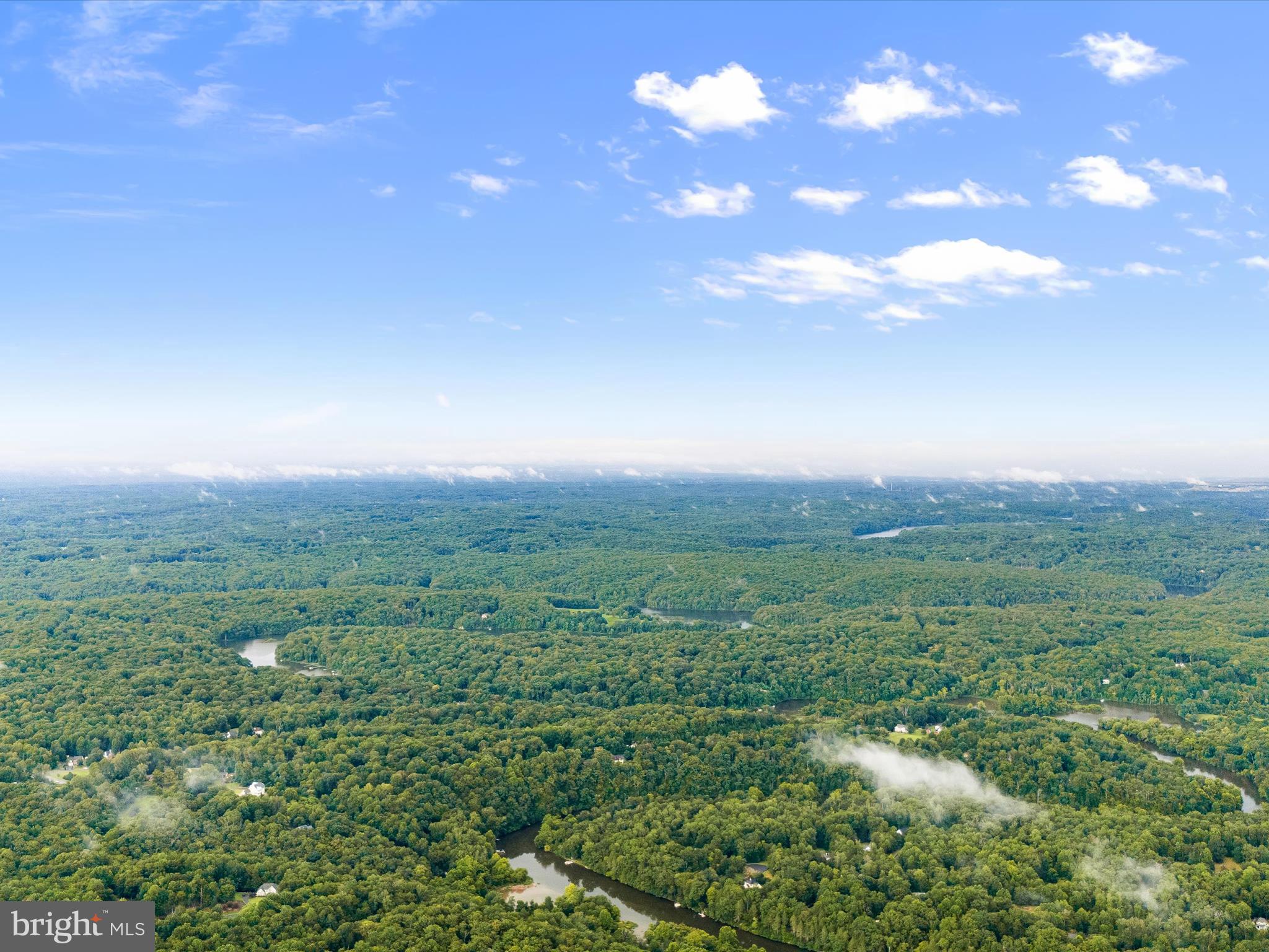 PALISADES POINTE - Residential