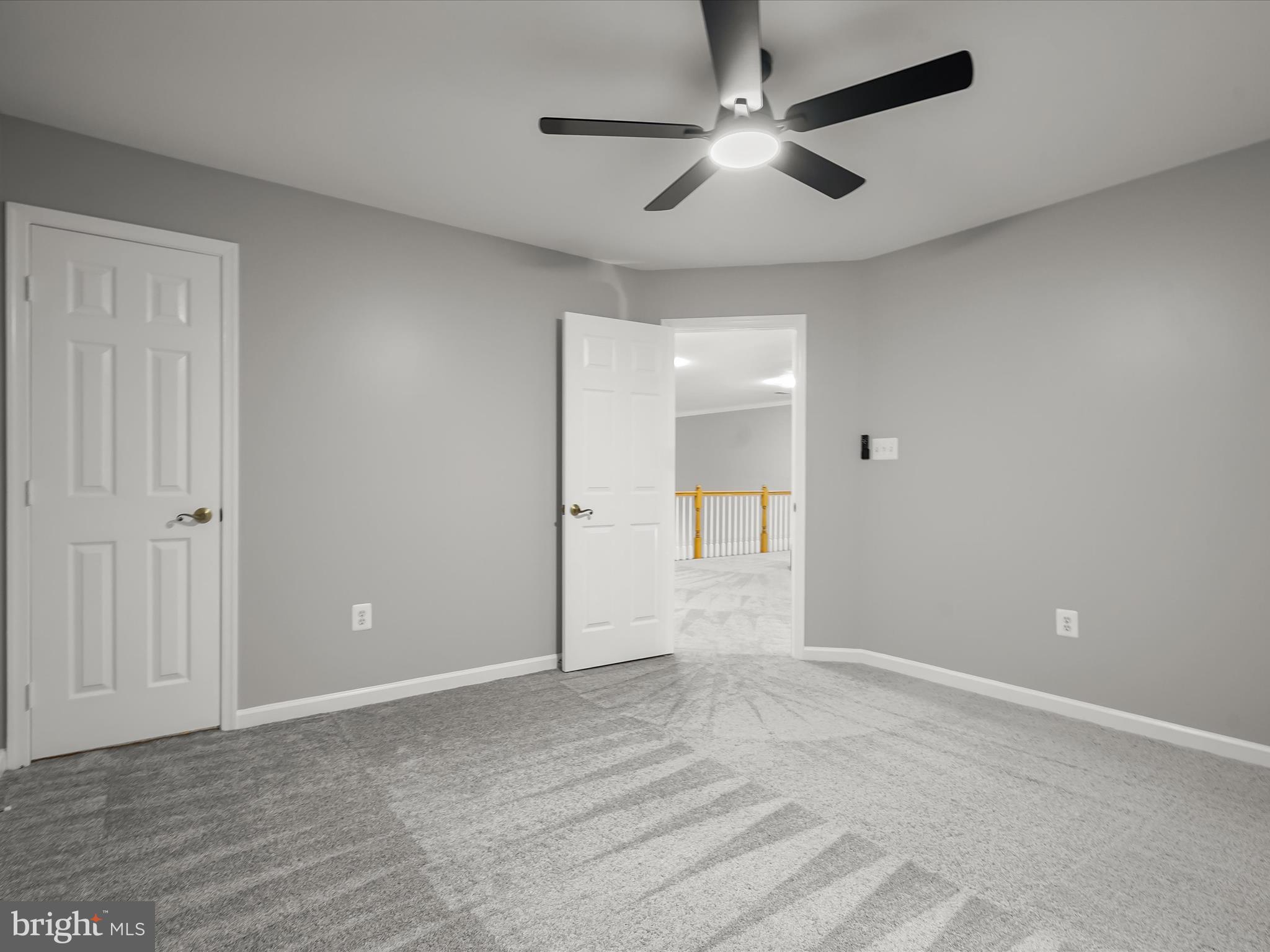 PALISADES POINTE - Residential