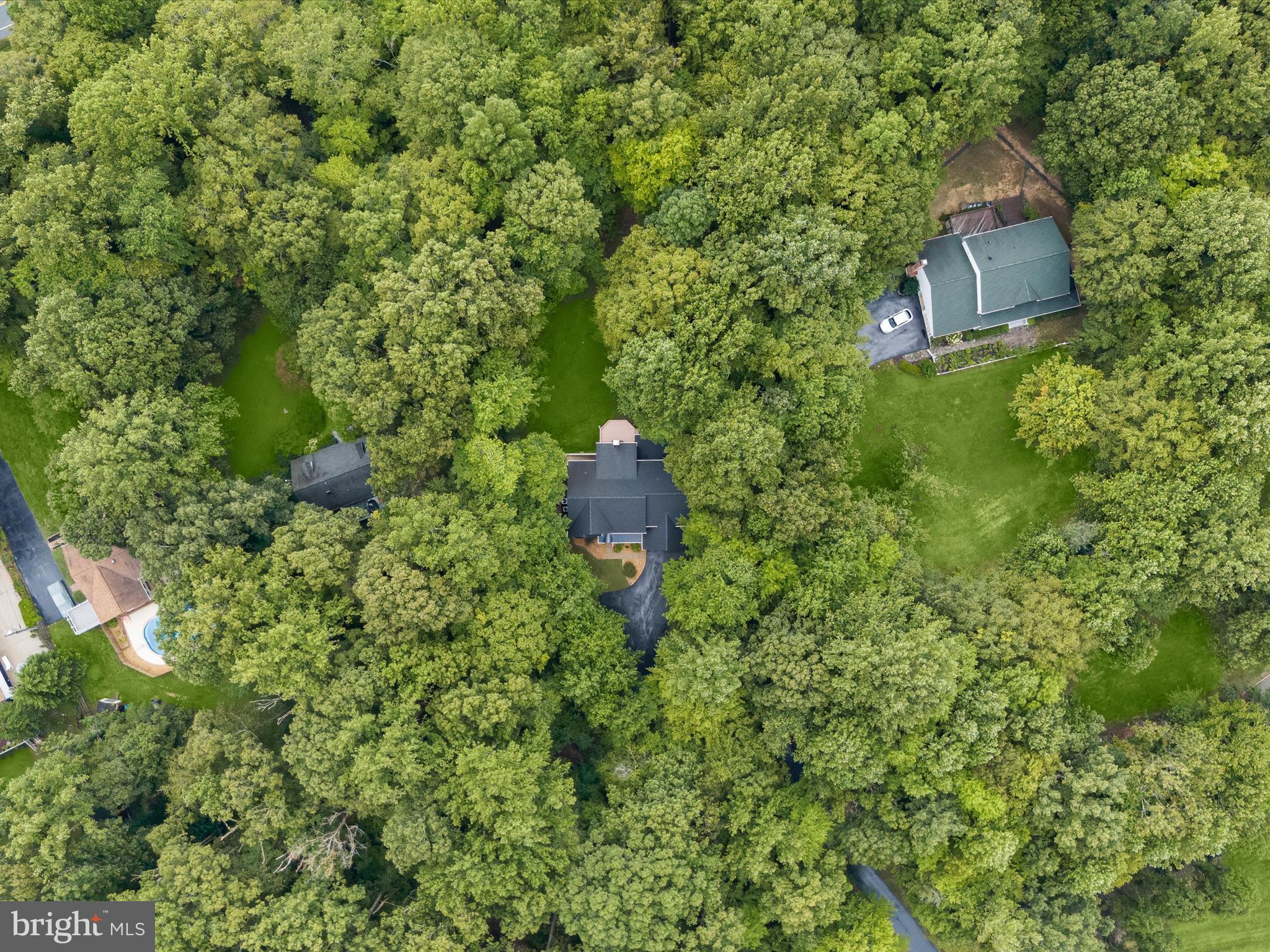 PALISADES POINTE - Residential