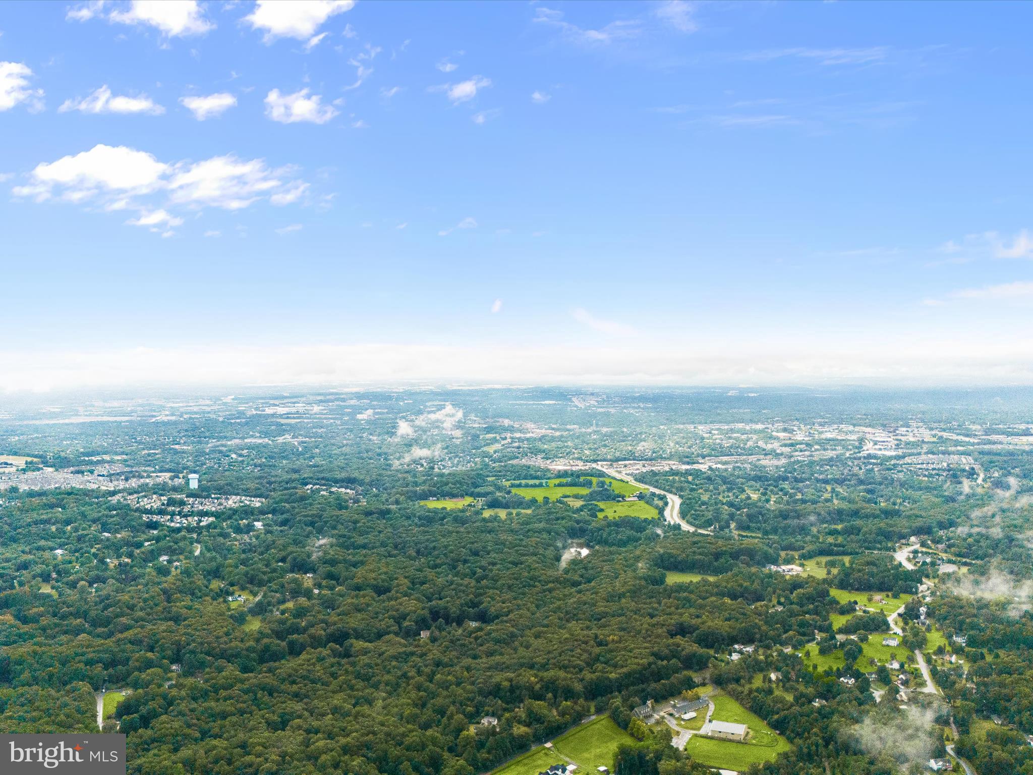 PALISADES POINTE - Residential