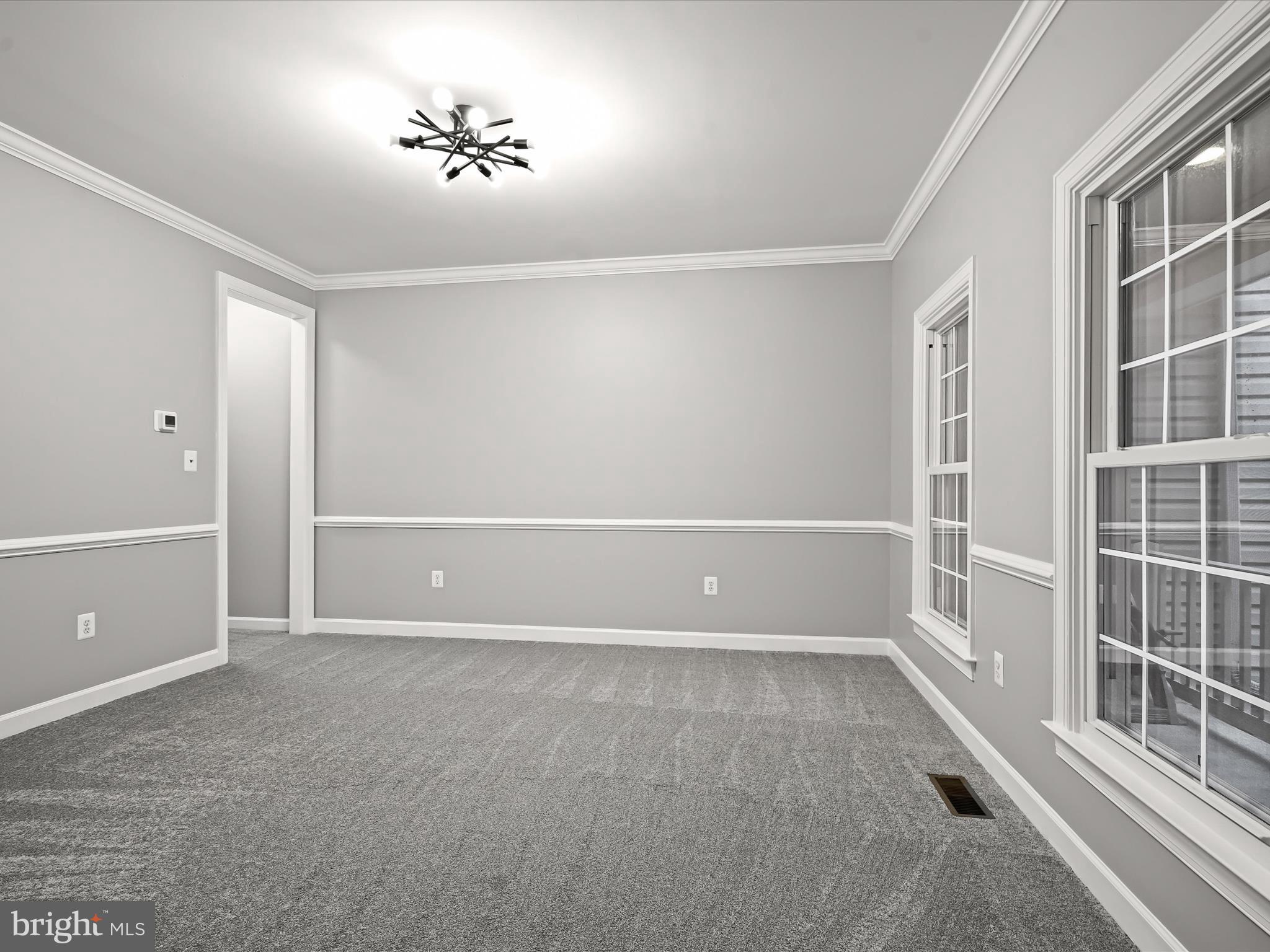 PALISADES POINTE - Residential