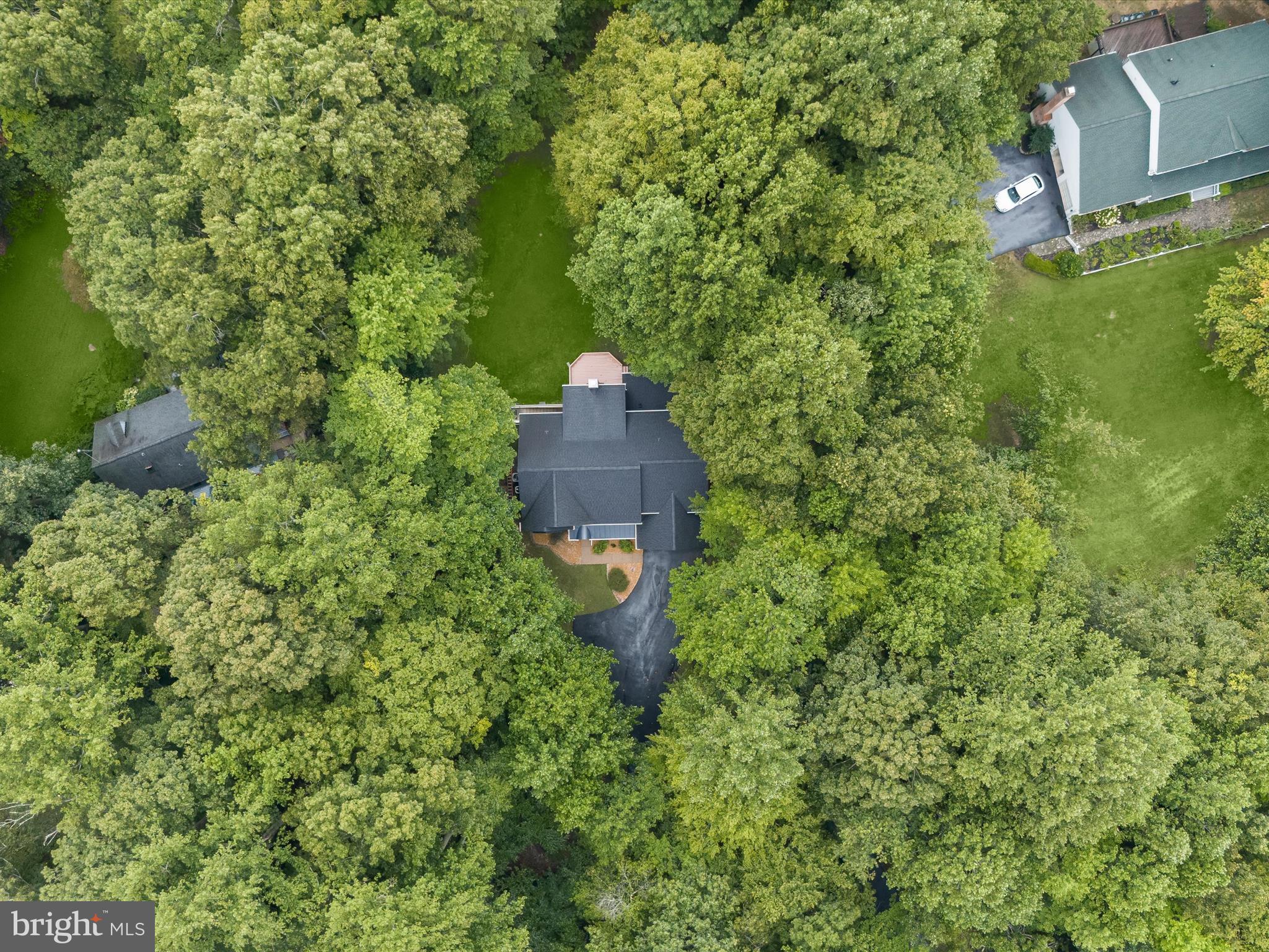 PALISADES POINTE - Residential