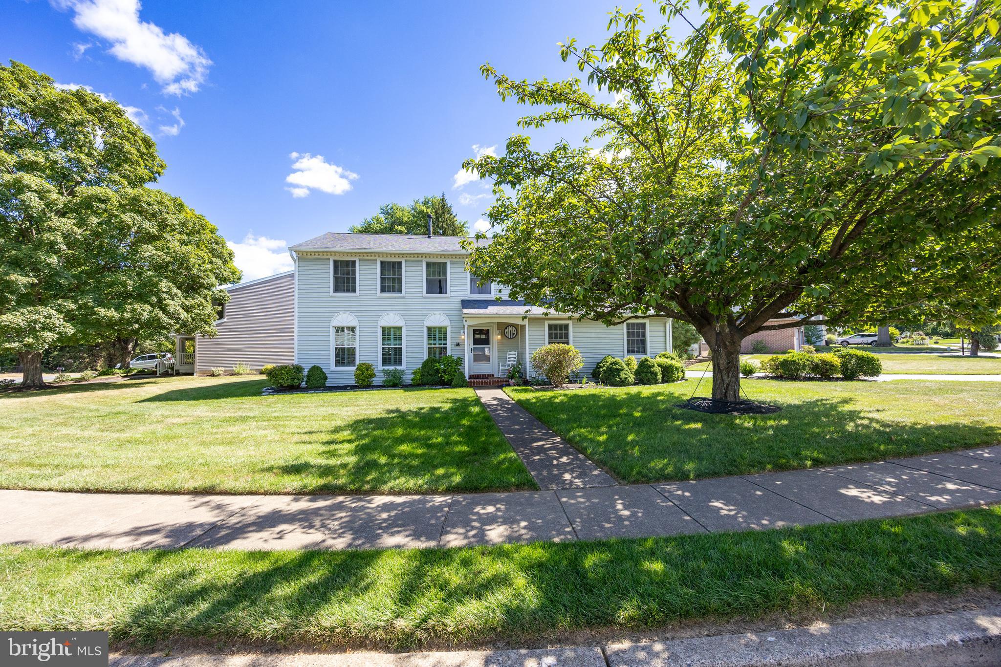 10 RONALD CIRCLE