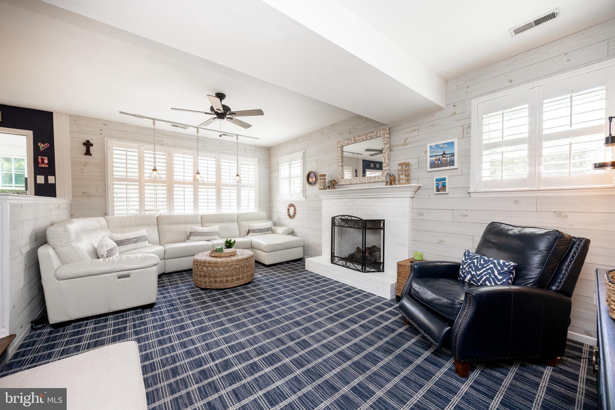 HERITAGE FARMS - Residential