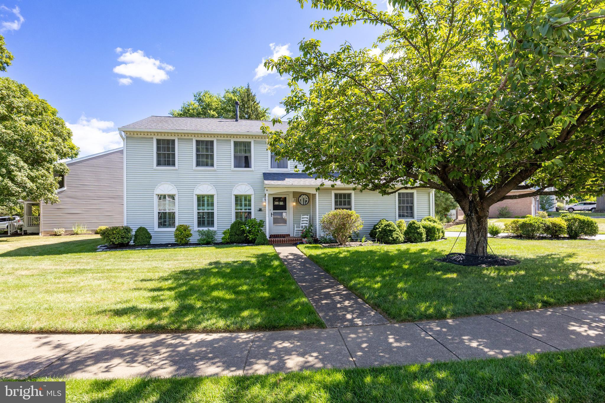 10 RONALD CIRCLE