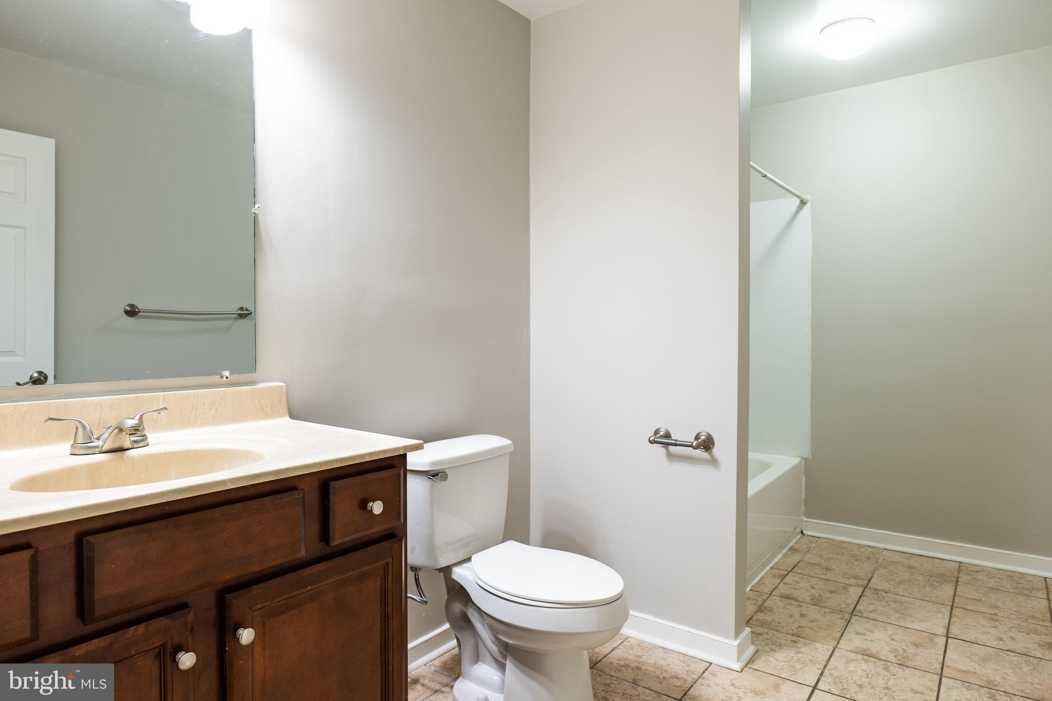 LAKE ARROWHEAD - Residential