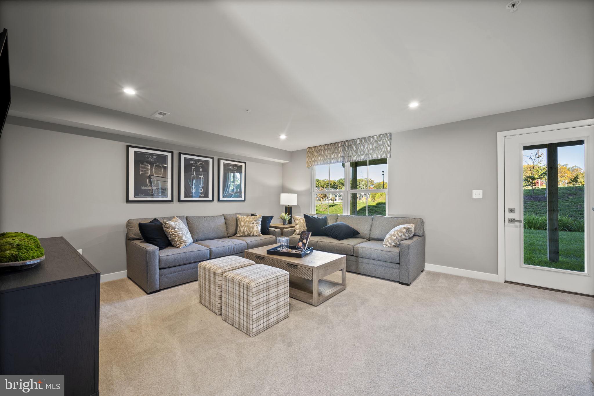 THE HIGHLANDS - Residential