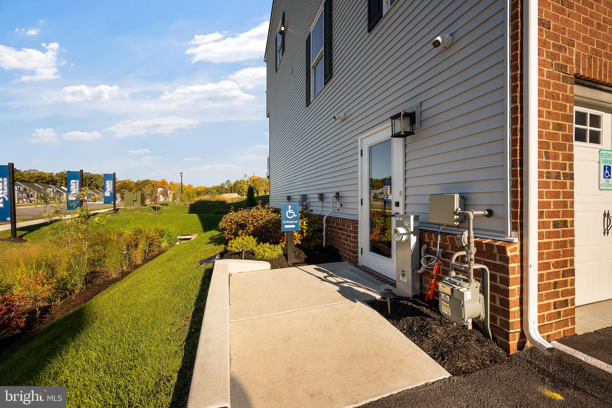 THE HIGHLANDS - Residential