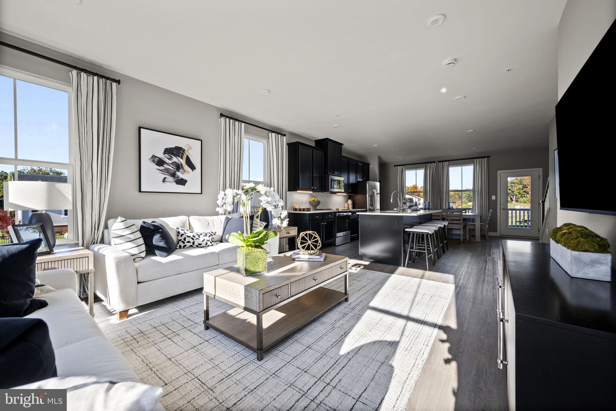 THE HIGHLANDS - Residential