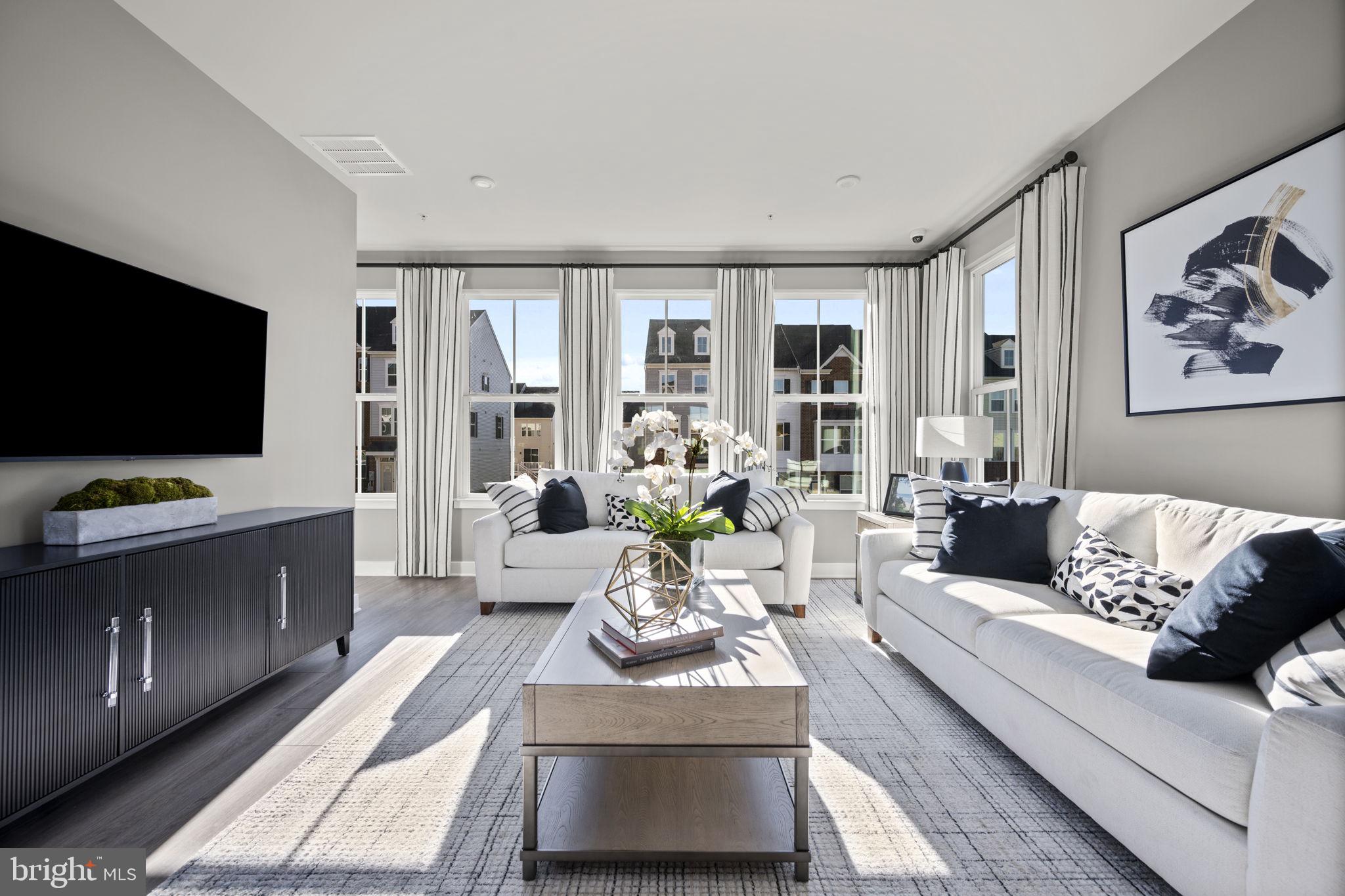 THE HIGHLANDS - Residential