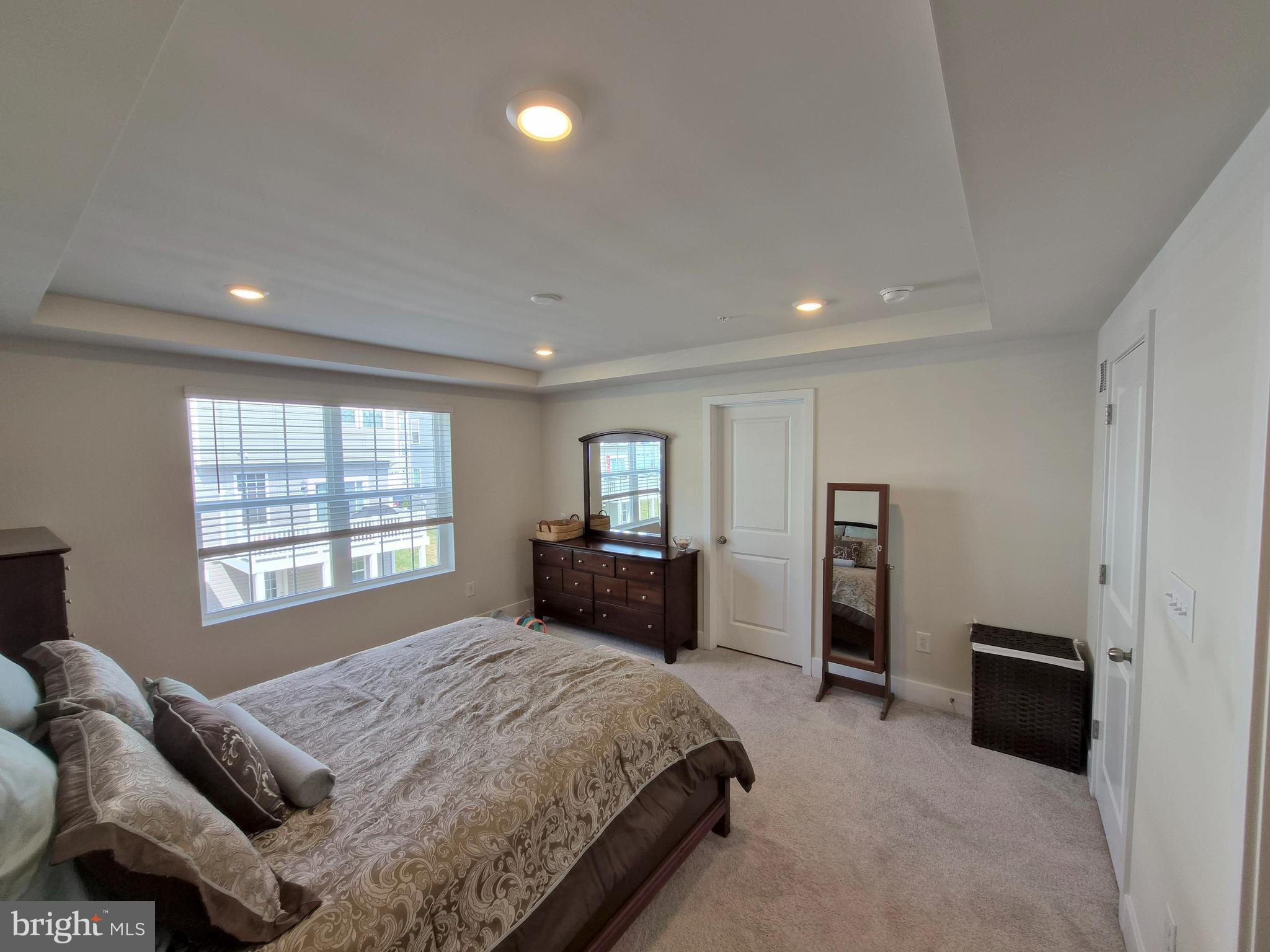 SYCAMORE RIDGE - Residential Lease