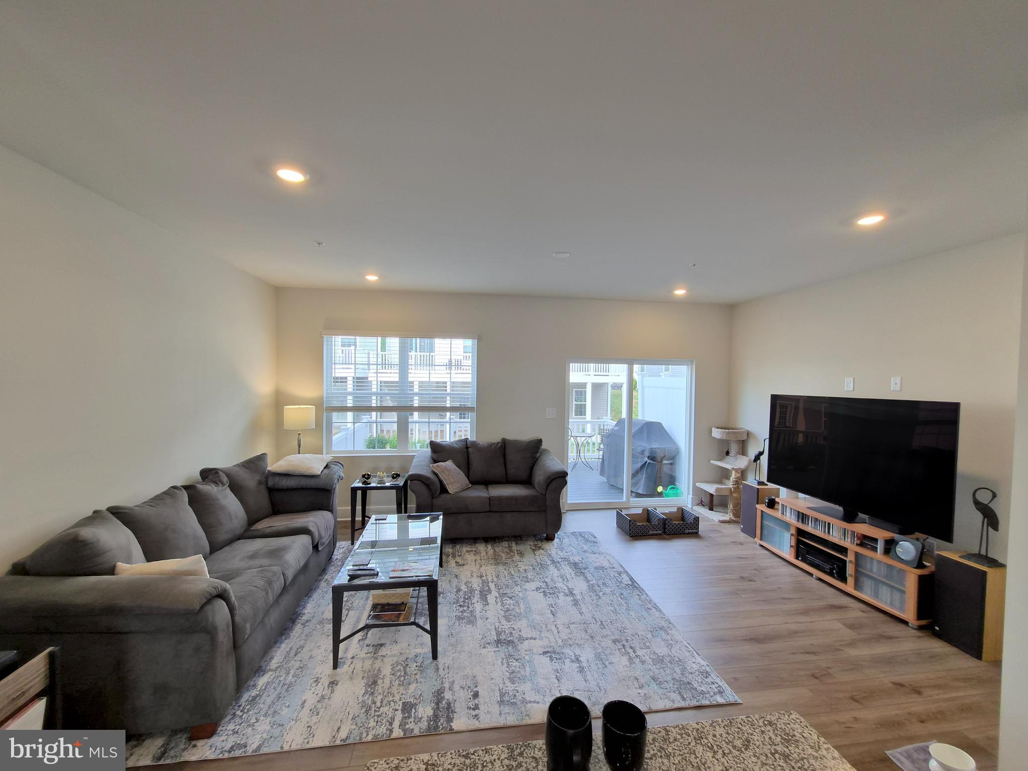 SYCAMORE RIDGE - Residential Lease