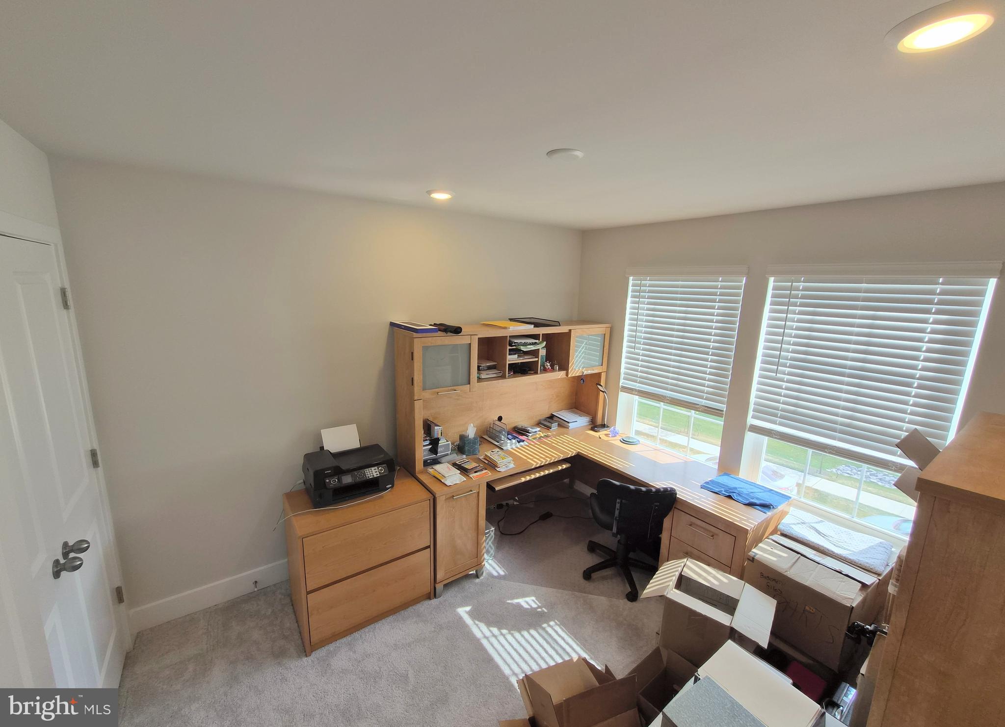 SYCAMORE RIDGE - Residential Lease