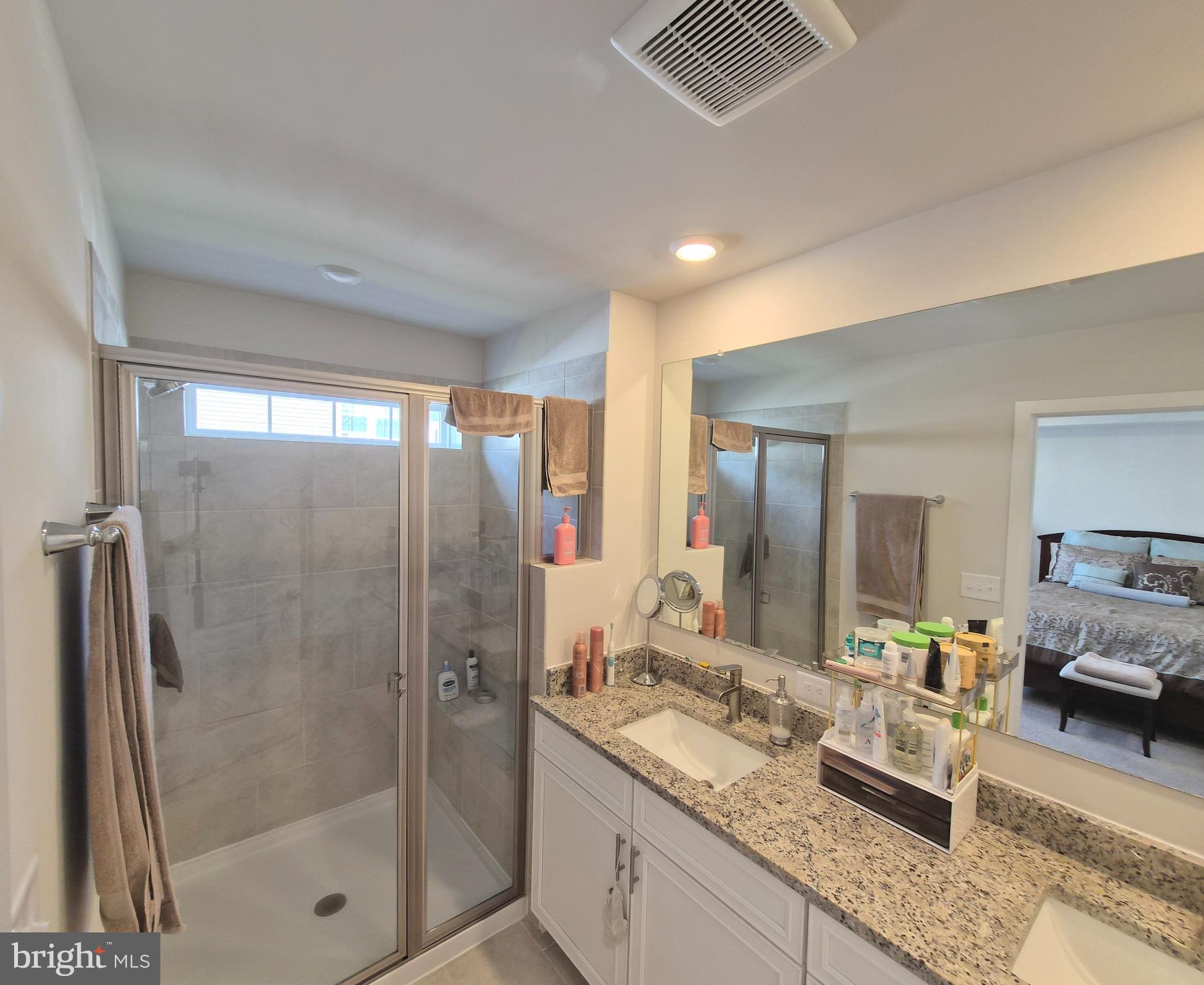 SYCAMORE RIDGE - Residential Lease