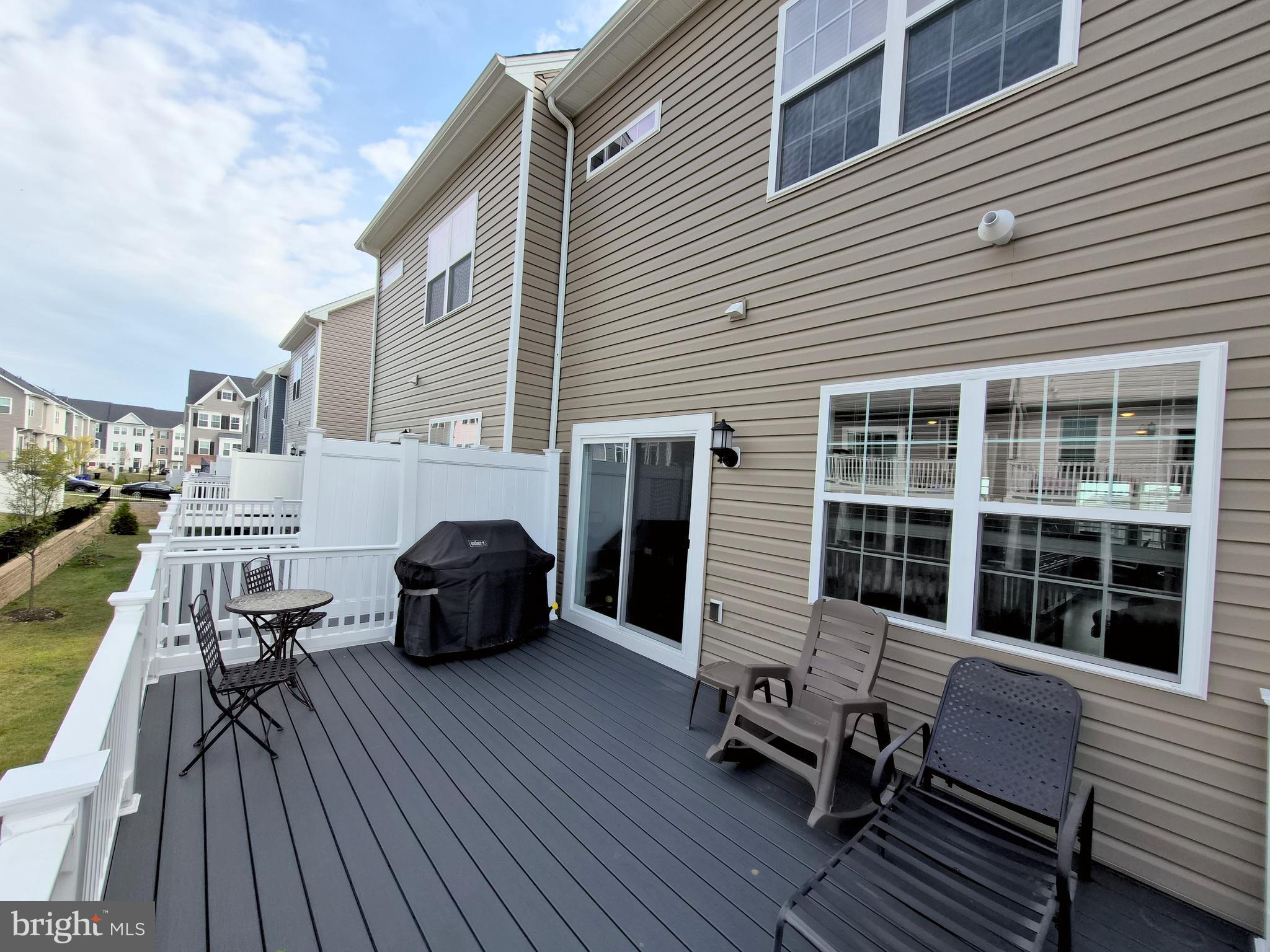 SYCAMORE RIDGE - Residential Lease