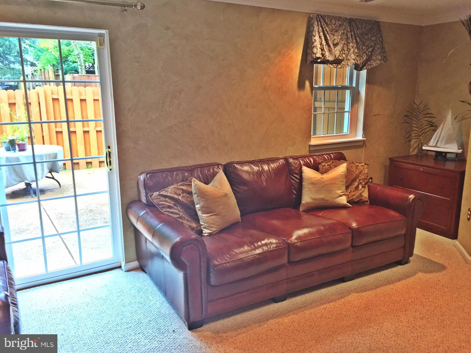 FAIR WOODS - Residential