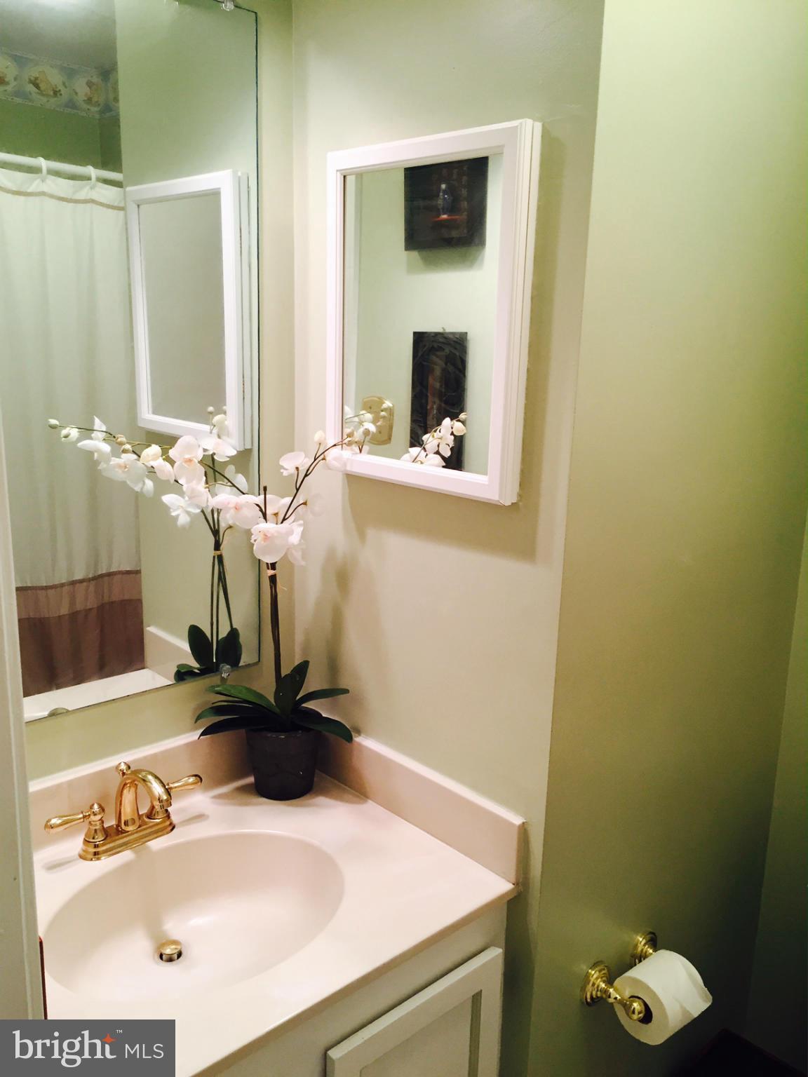 FAIR WOODS - Residential