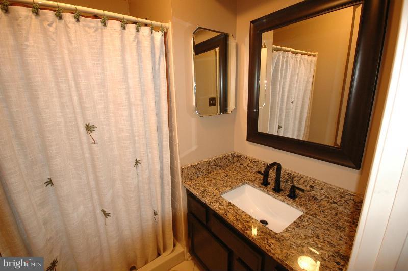 FAIR WOODS - Residential