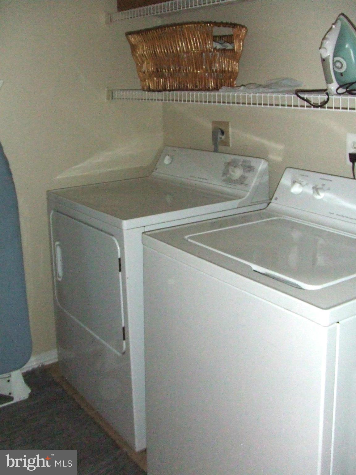 GATES OF MCLEAN - Residential