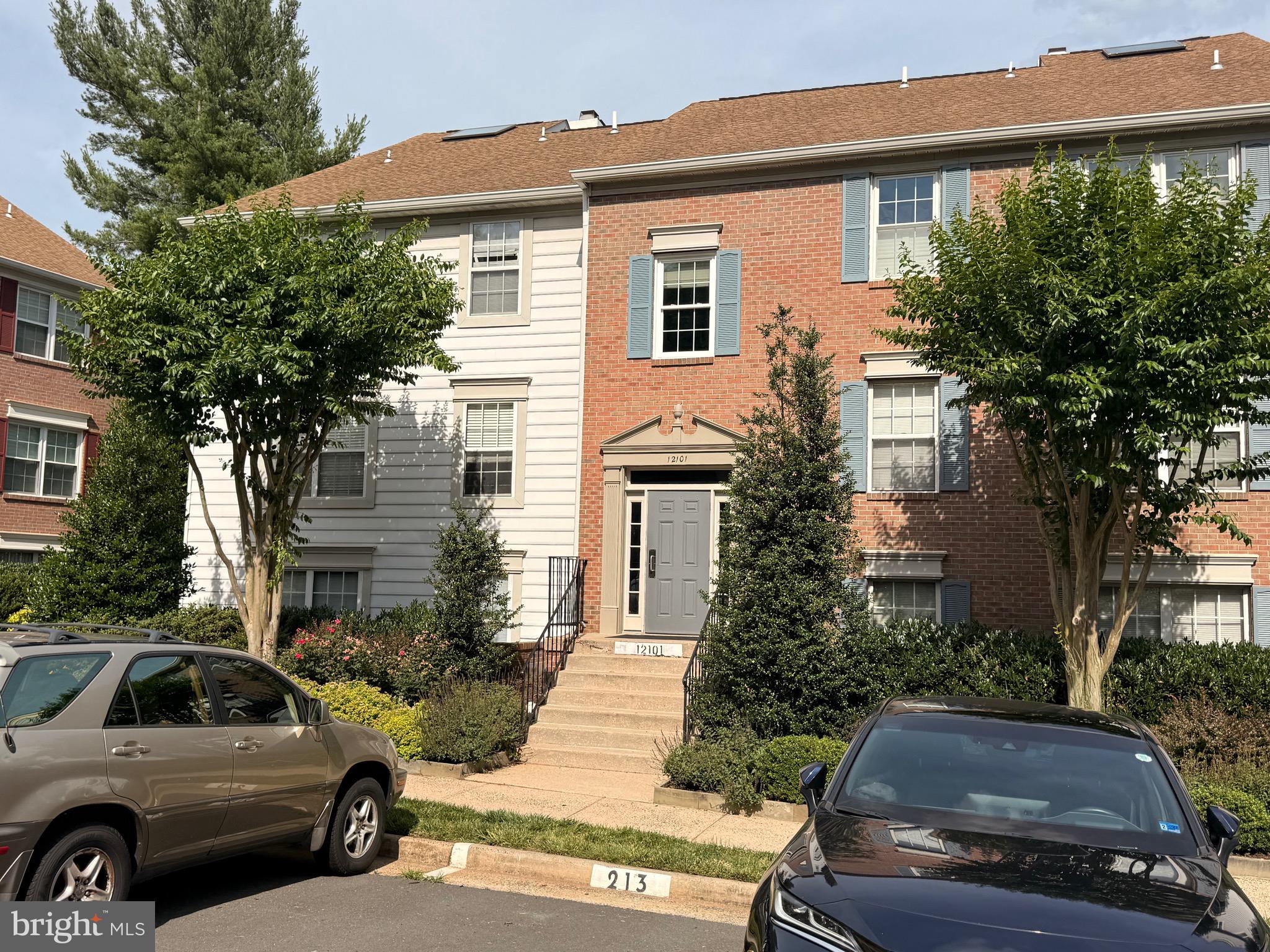 12101 GREENWOOD COURT 301