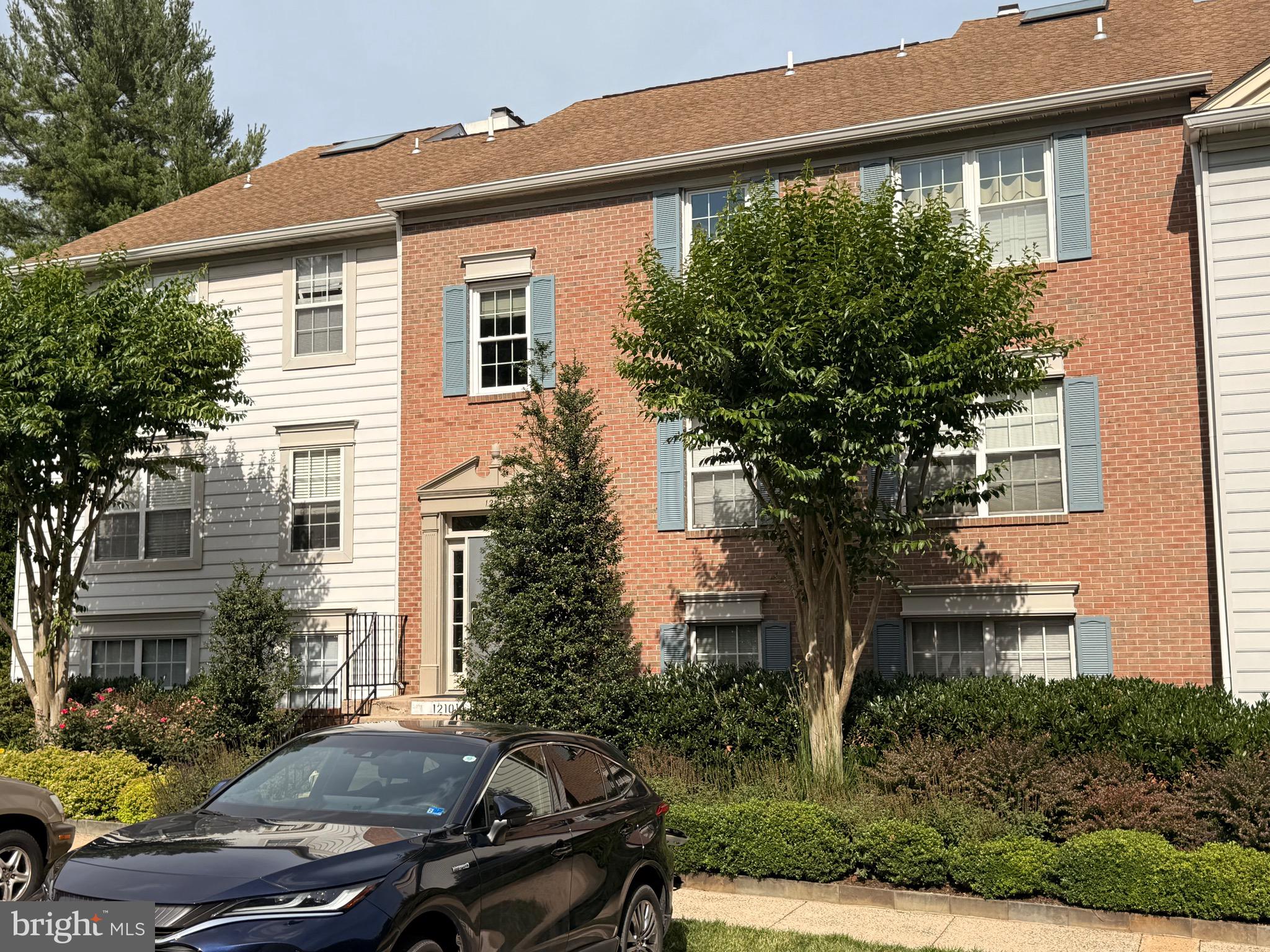 12101 GREENWOOD COURT 301