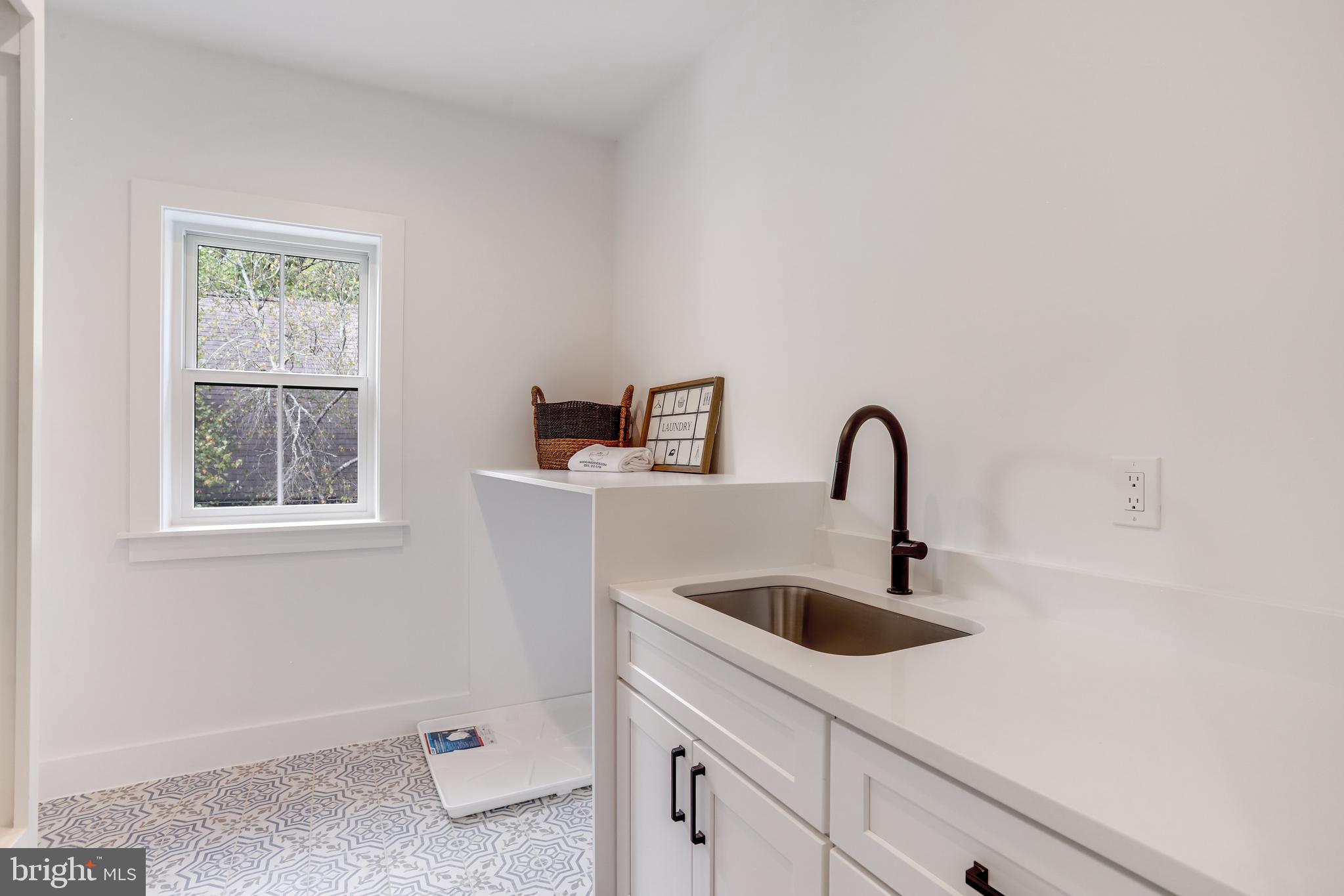 GARRETT PARK - Residential