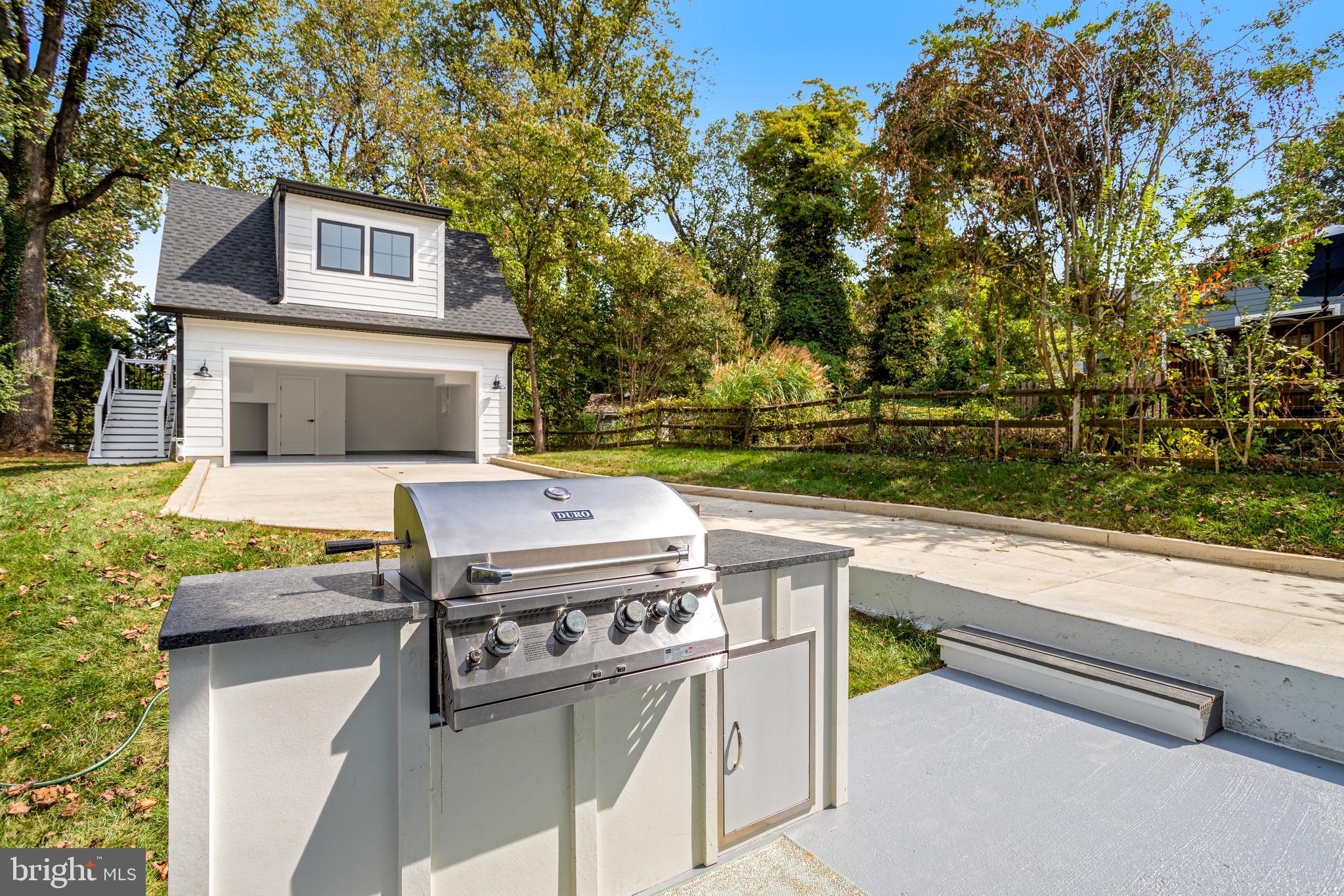 GARRETT PARK - Residential