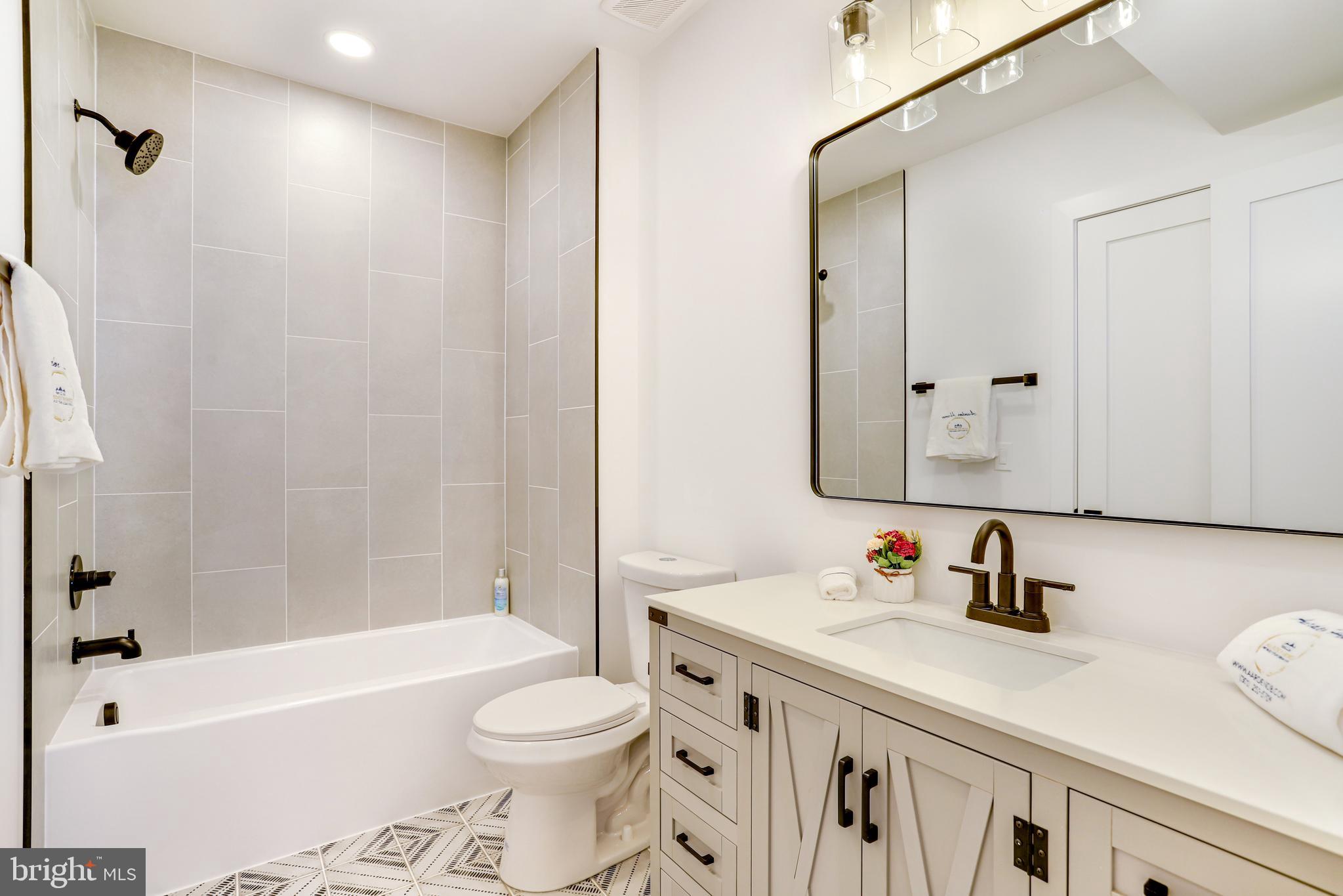 GARRETT PARK - Residential