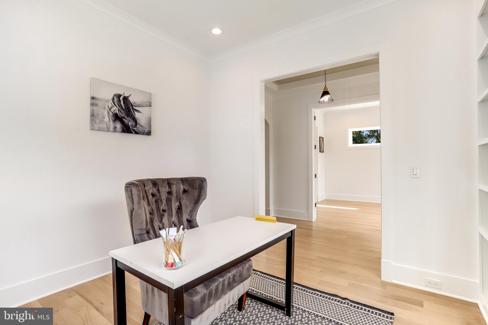 GARRETT PARK - Residential